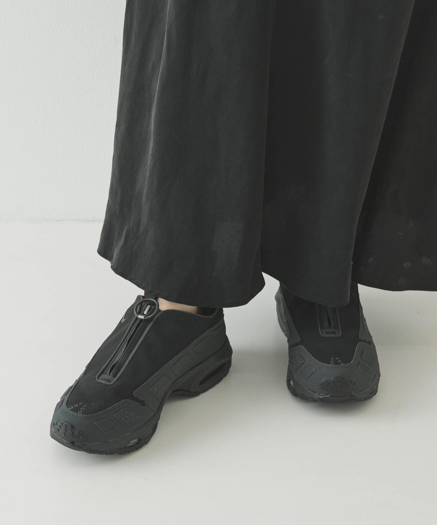 NIKE　エア マックス SNDR GTX ブラック 23.5