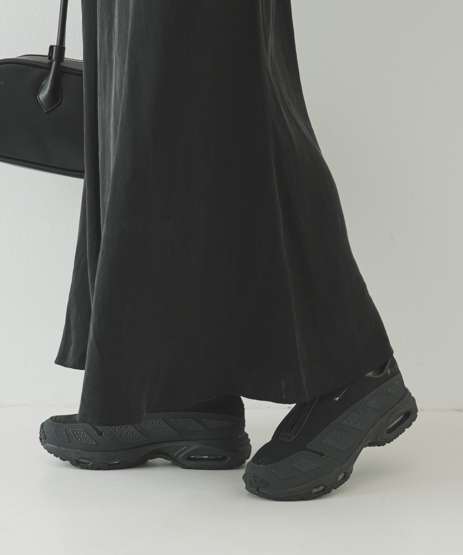 NIKE　エア マックス SNDR GTX ブラック 23.5