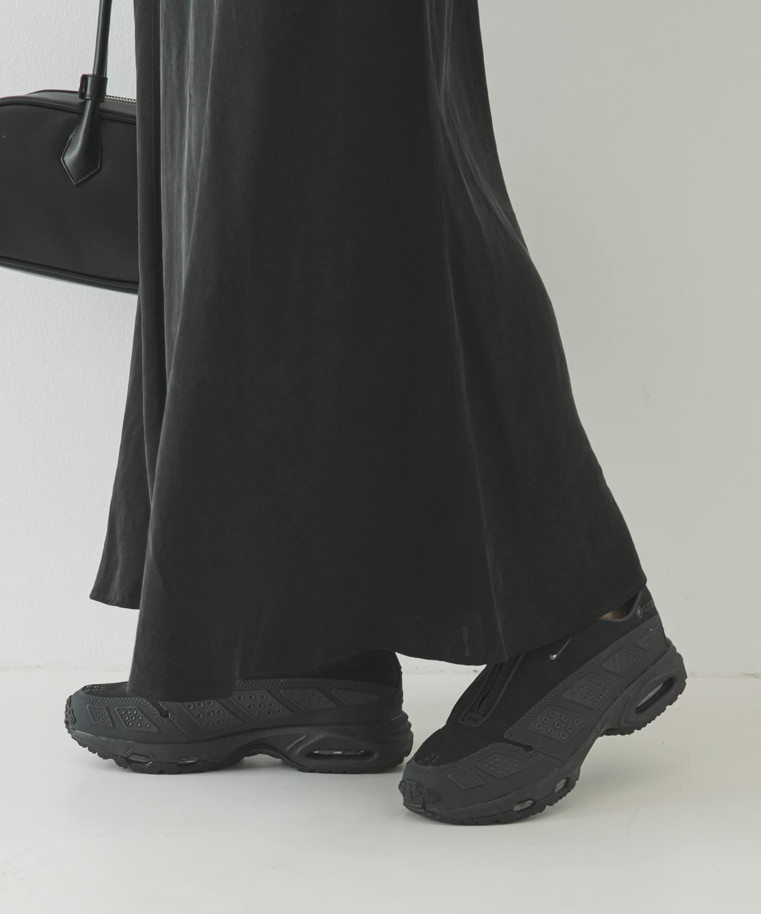 NIKE　エア マックス SNDR GTX ブラック 23.5