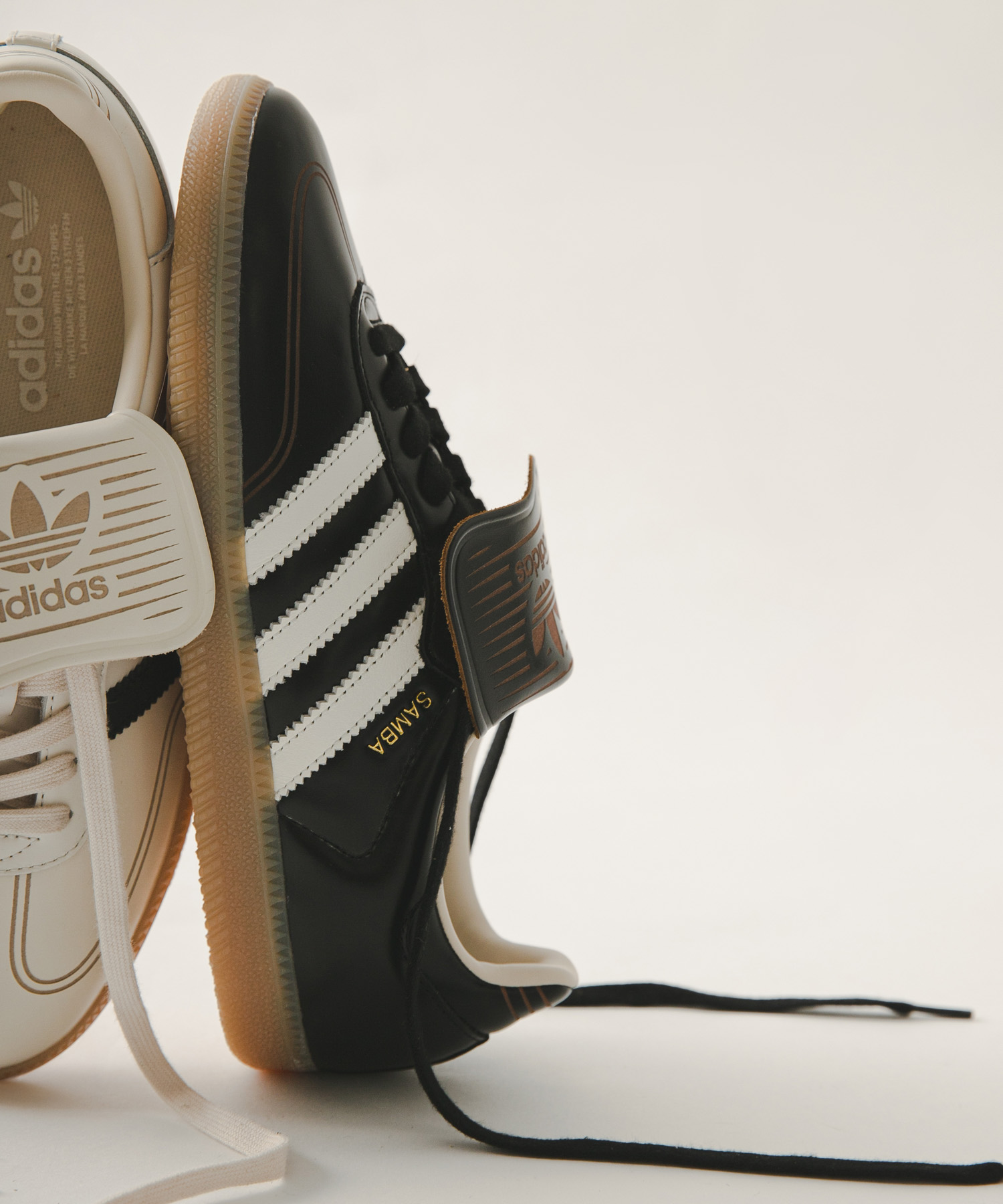 adidas　EXCLUSIVE SAMBA LT コアブラック 23