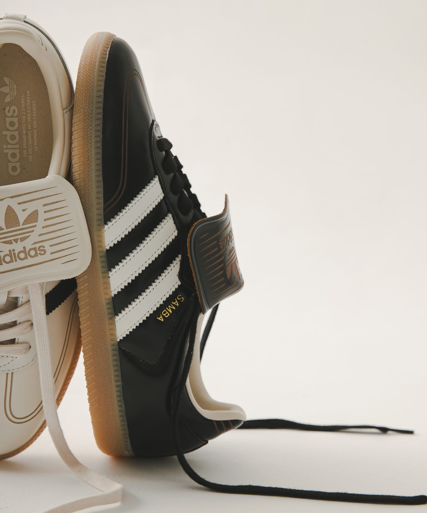 adidas　EXCLUSIVE SAMBA LT コアブラック 23