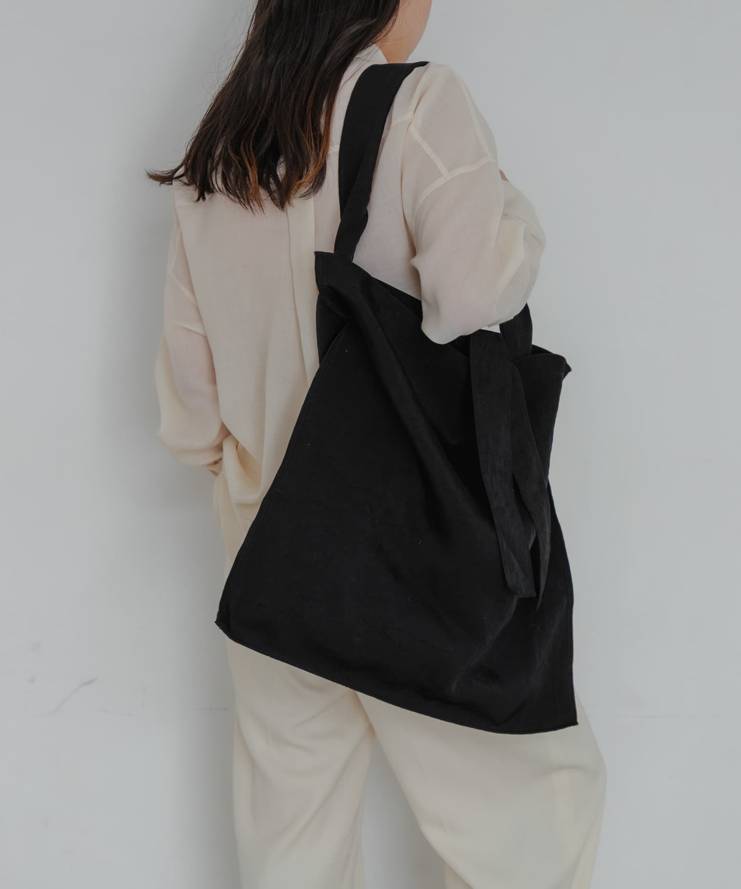 『一部別注カラー』ITTI　MARY INSIDE OUT TOTE- L BLACK -