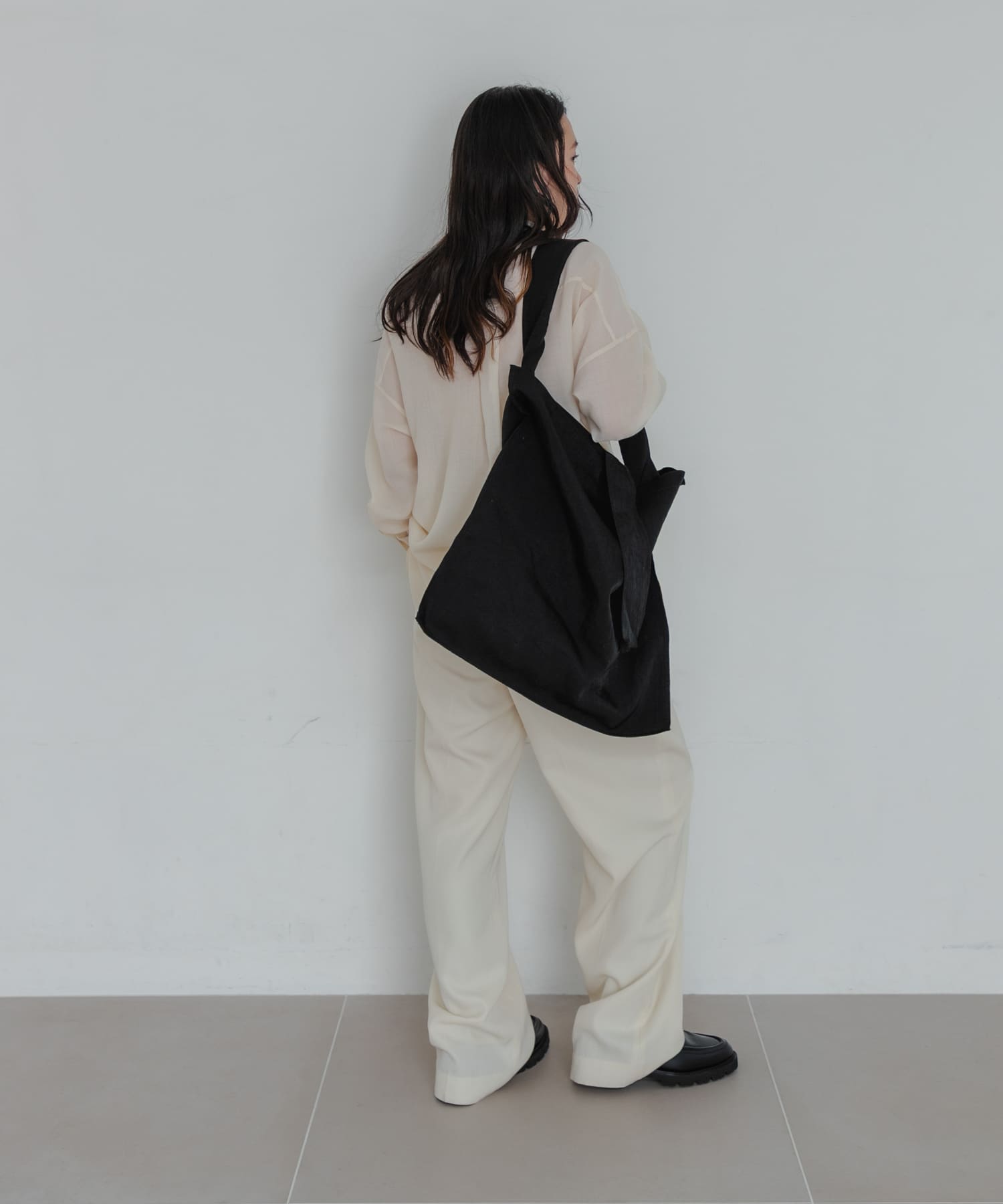 『一部別注カラー』ITTI　MARY INSIDE OUT TOTE- L BLACK -