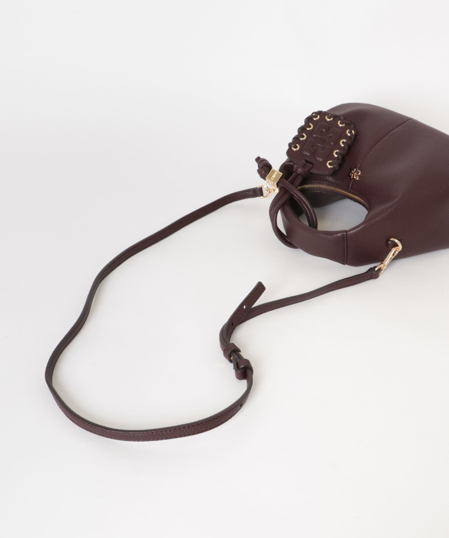 GANNI　HOBO MINI GRAINED C COFFEE -