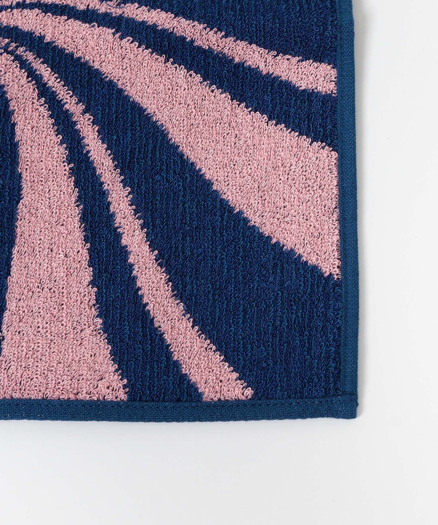 PARADEPINK