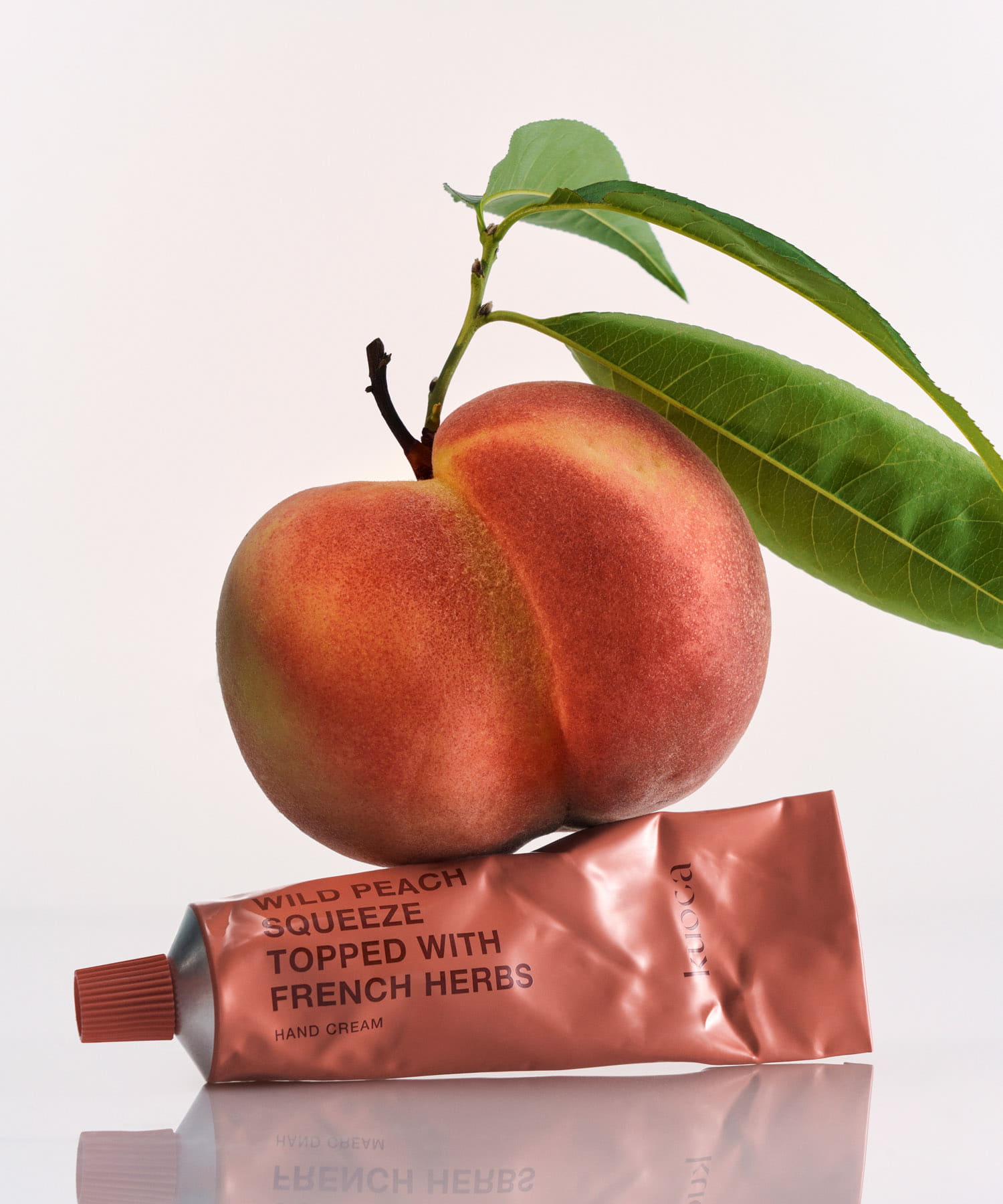 kuoca　HAND CREAM WILD PEACH -
