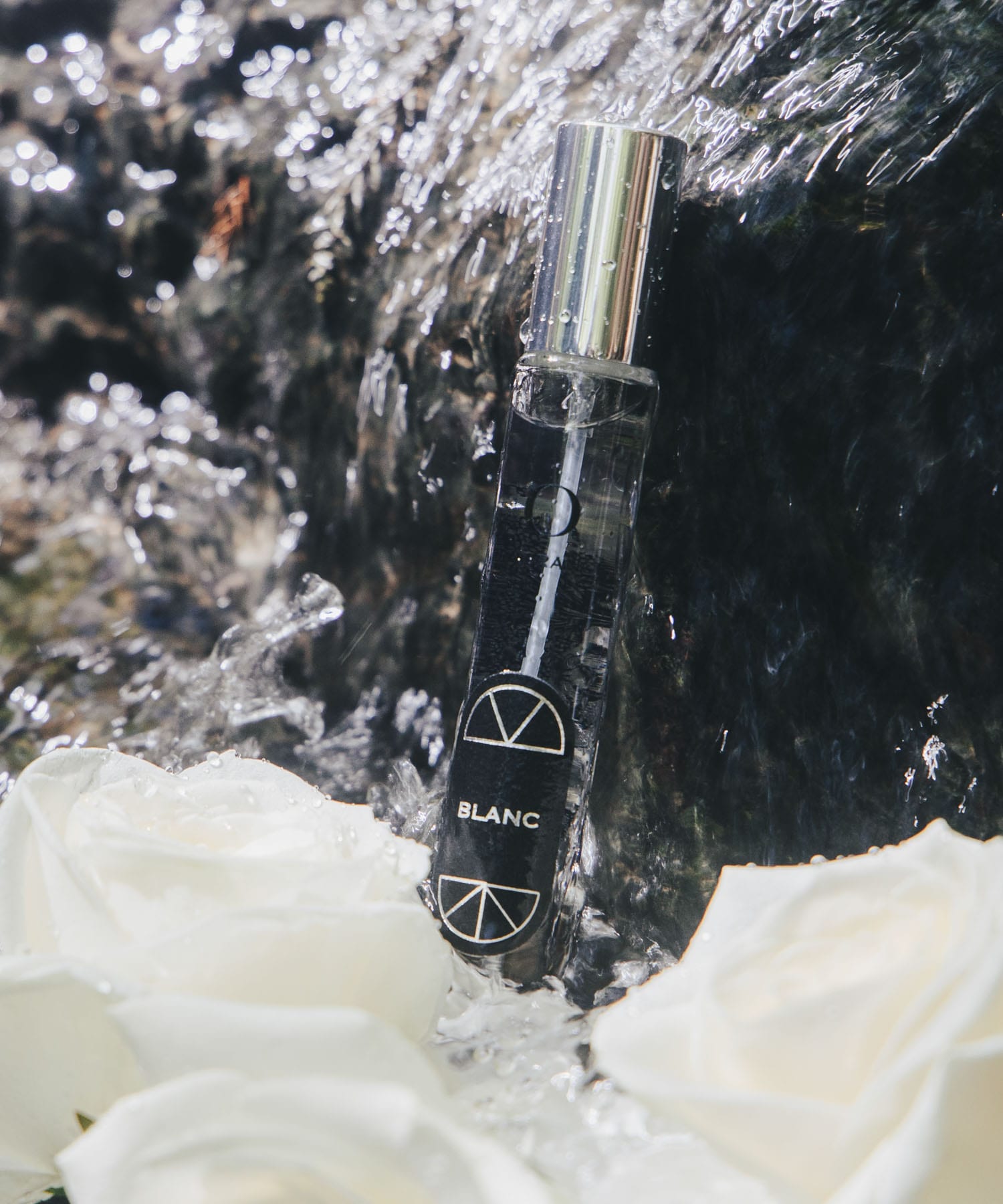 O skin & hair　オー・フレグランス 02 Blanc -