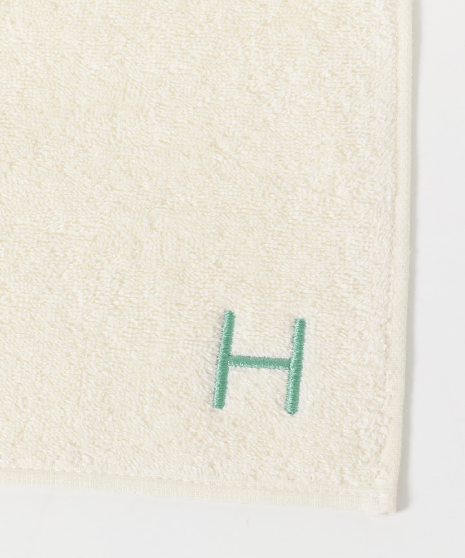 『UR TECH』イニシャルハンドタオル H 25×25