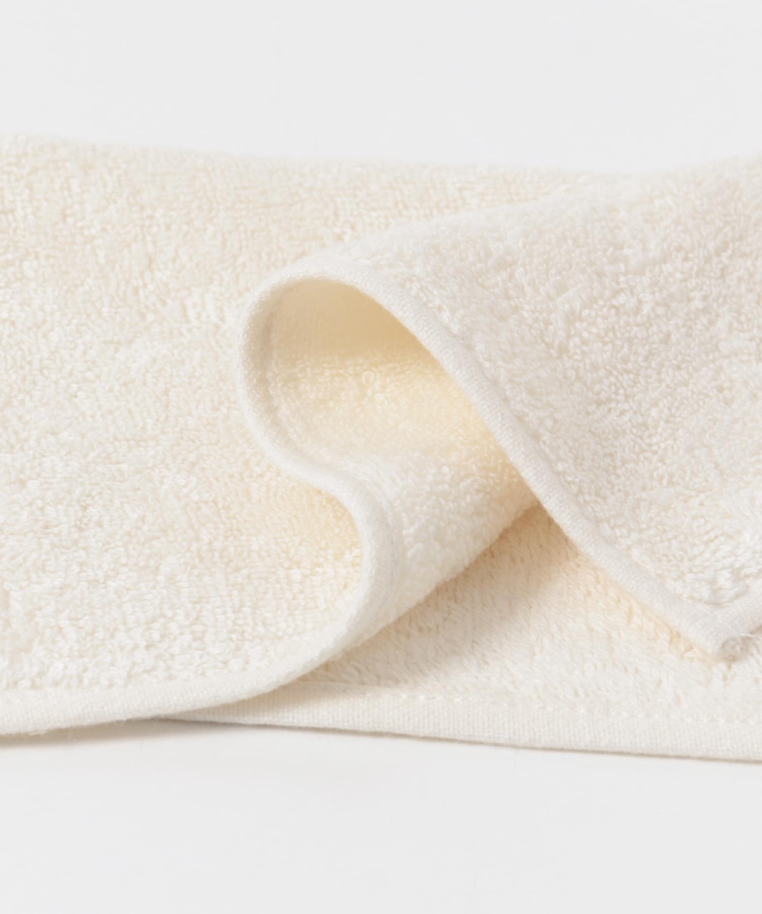 『UR TECH』イニシャルハンドタオル M 25×25