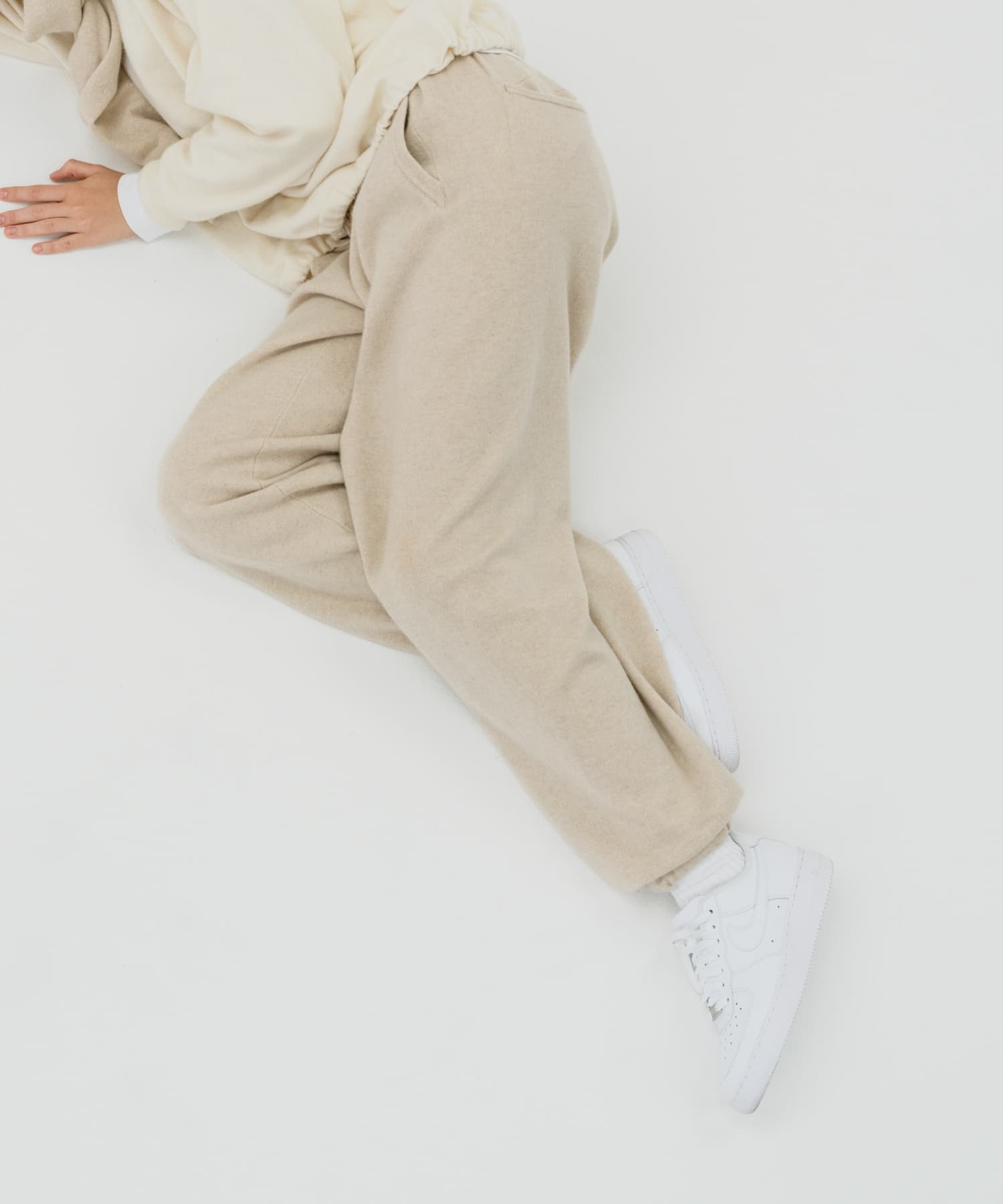 dDdDdDd　CASHMERE WIDE SPORTY PANTS