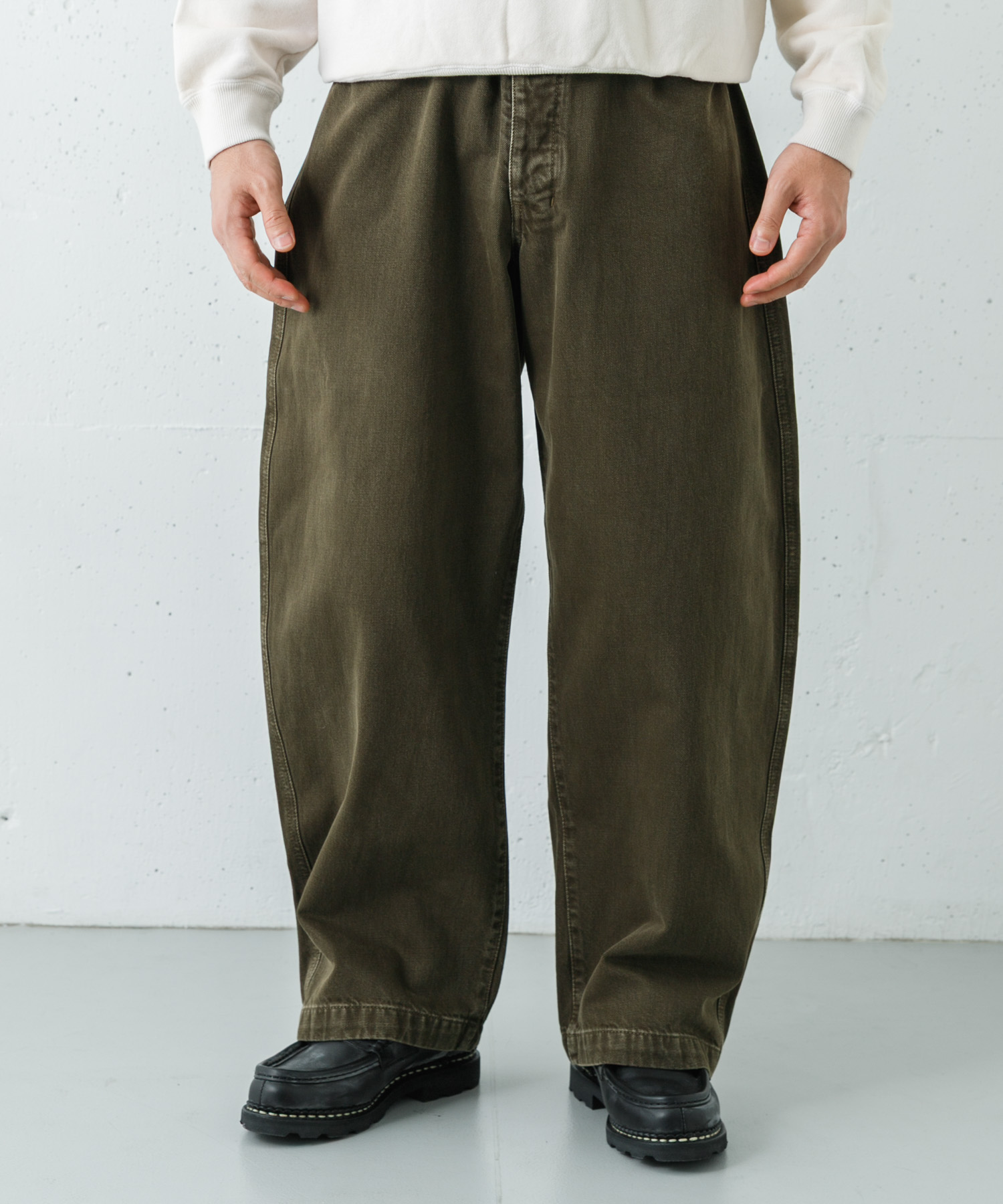 MOSS GREEN