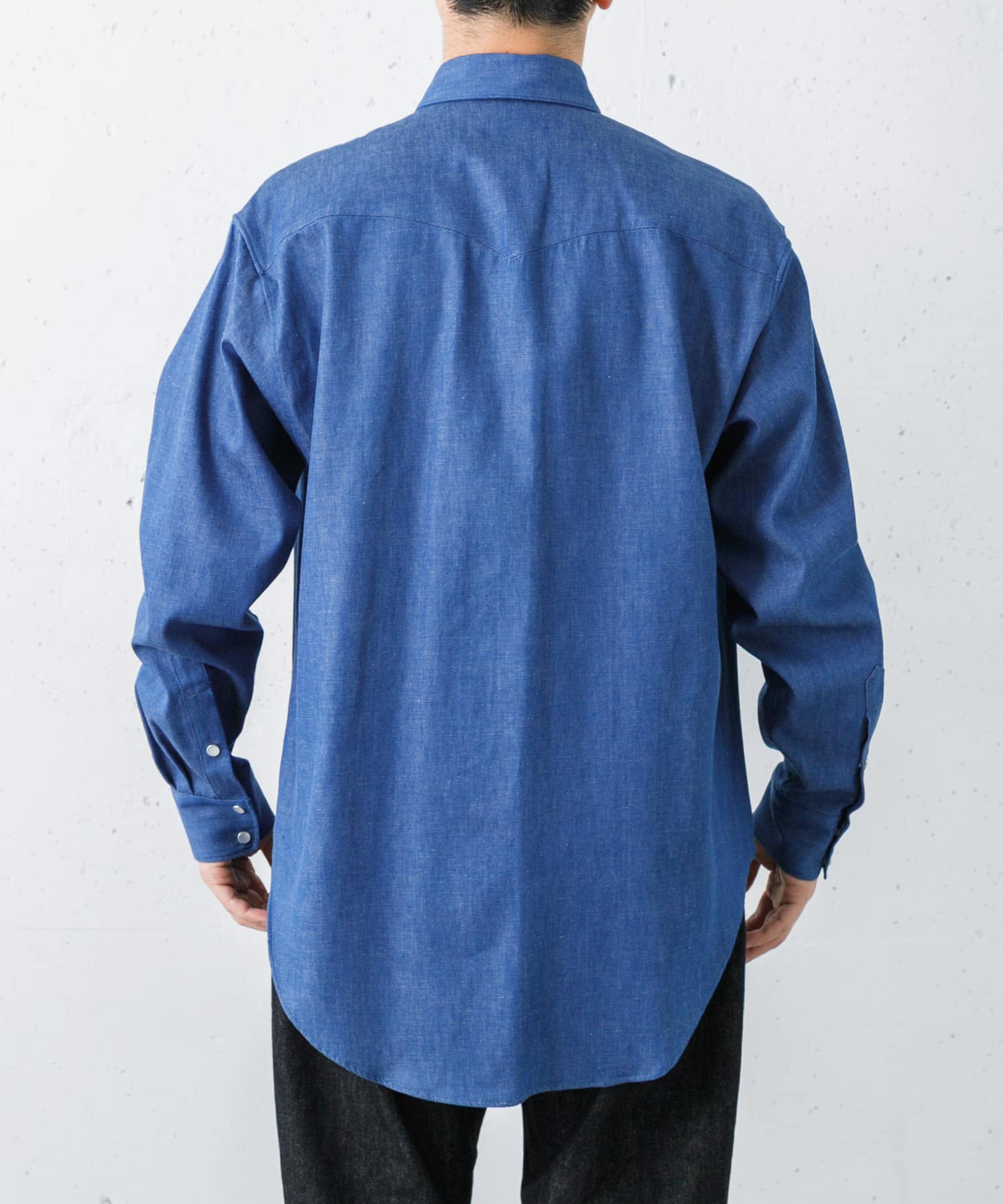 LIGHT BLUE