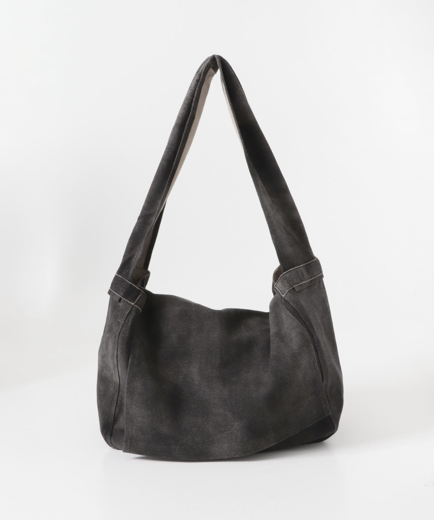 SEVEN BY SEVEN　LEATHER SHOULDER BAG