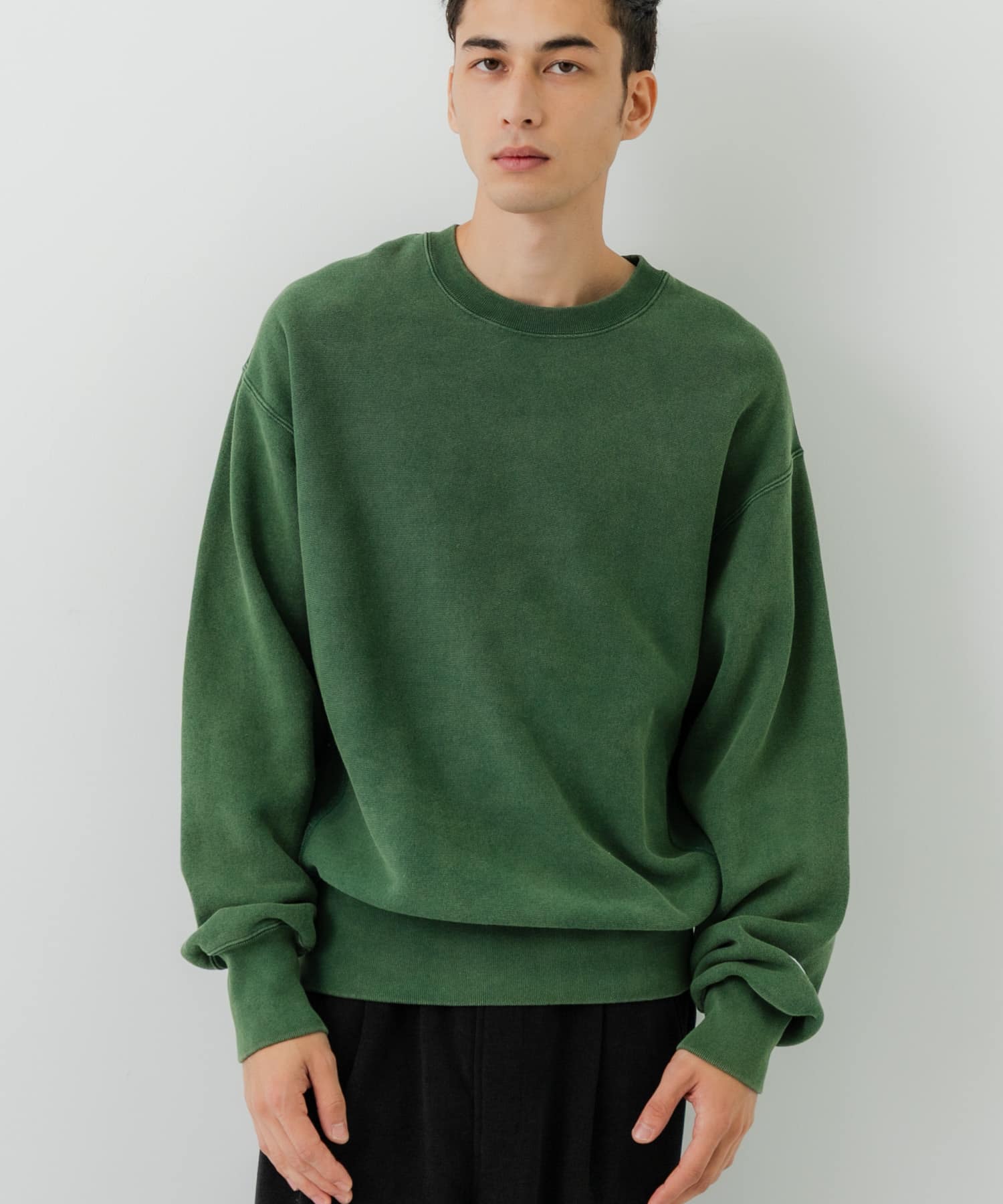 GREEN
