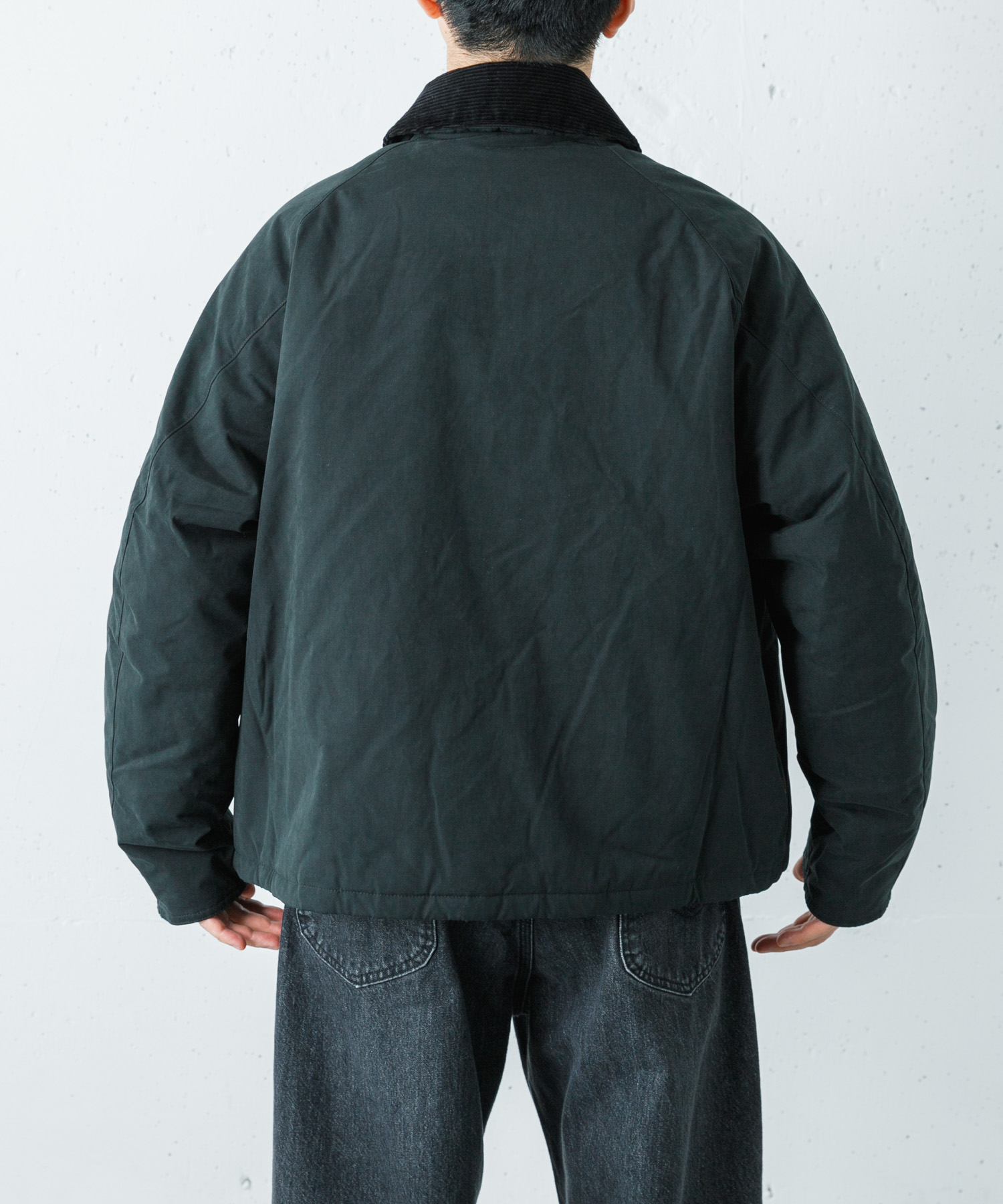 身長：172cm サイズ：38