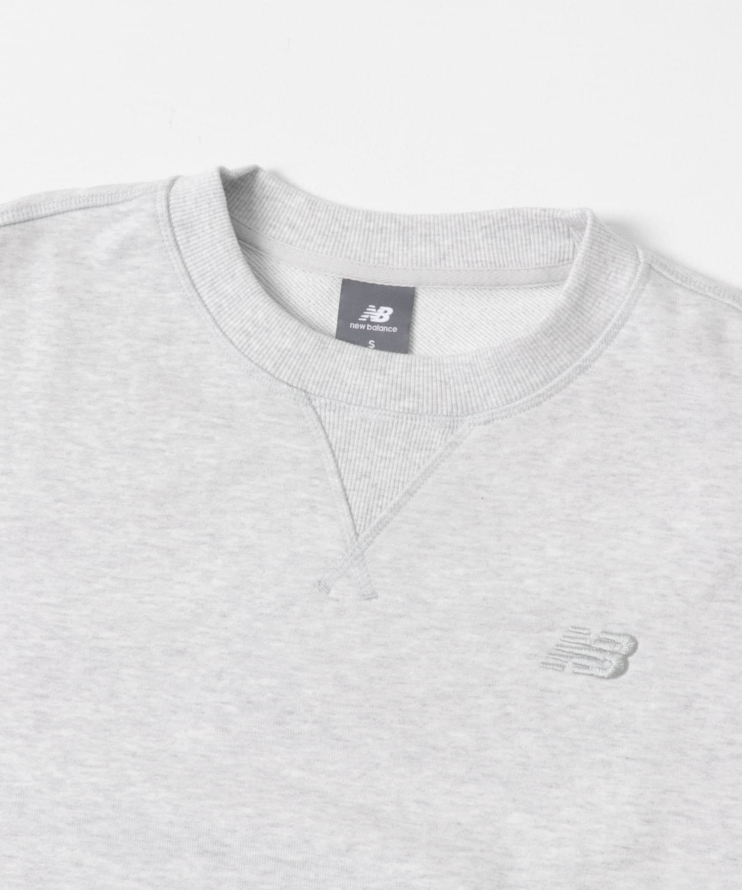 NEW BALANCE　Athleticsスウェットクルー AHH M