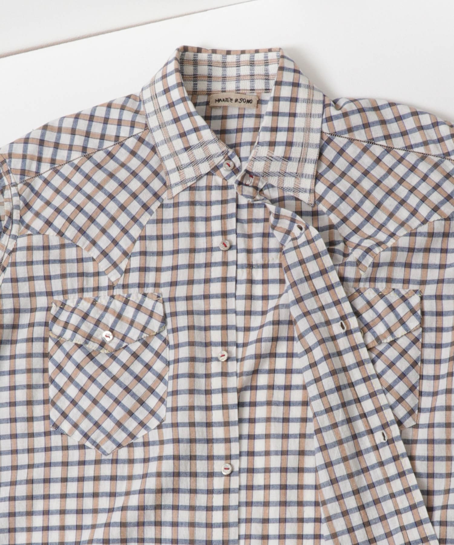 WHITEPLAID