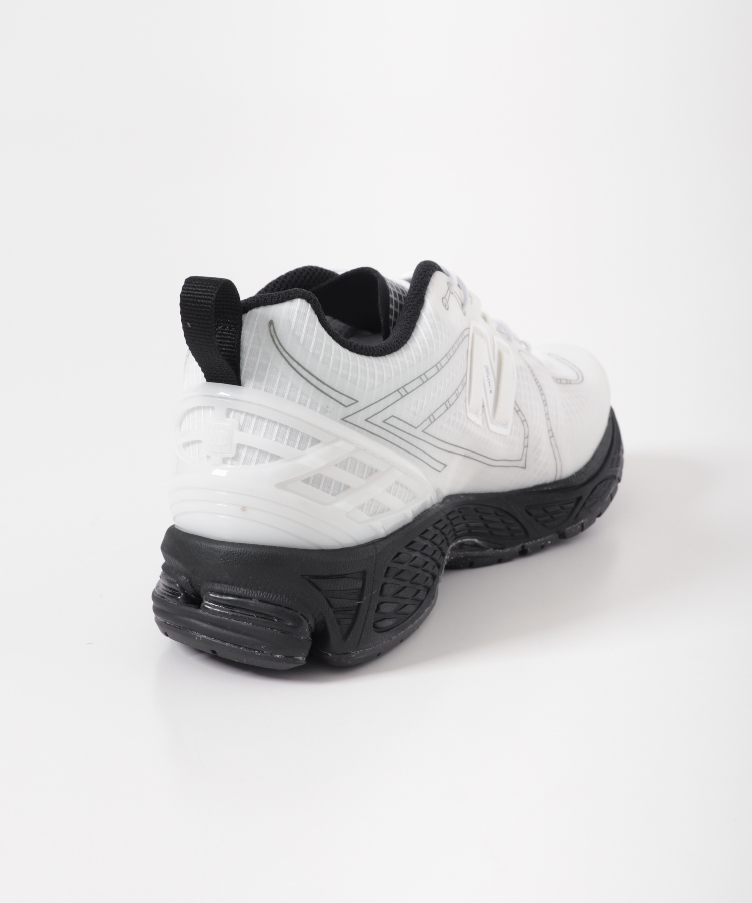 NA (WHITE)