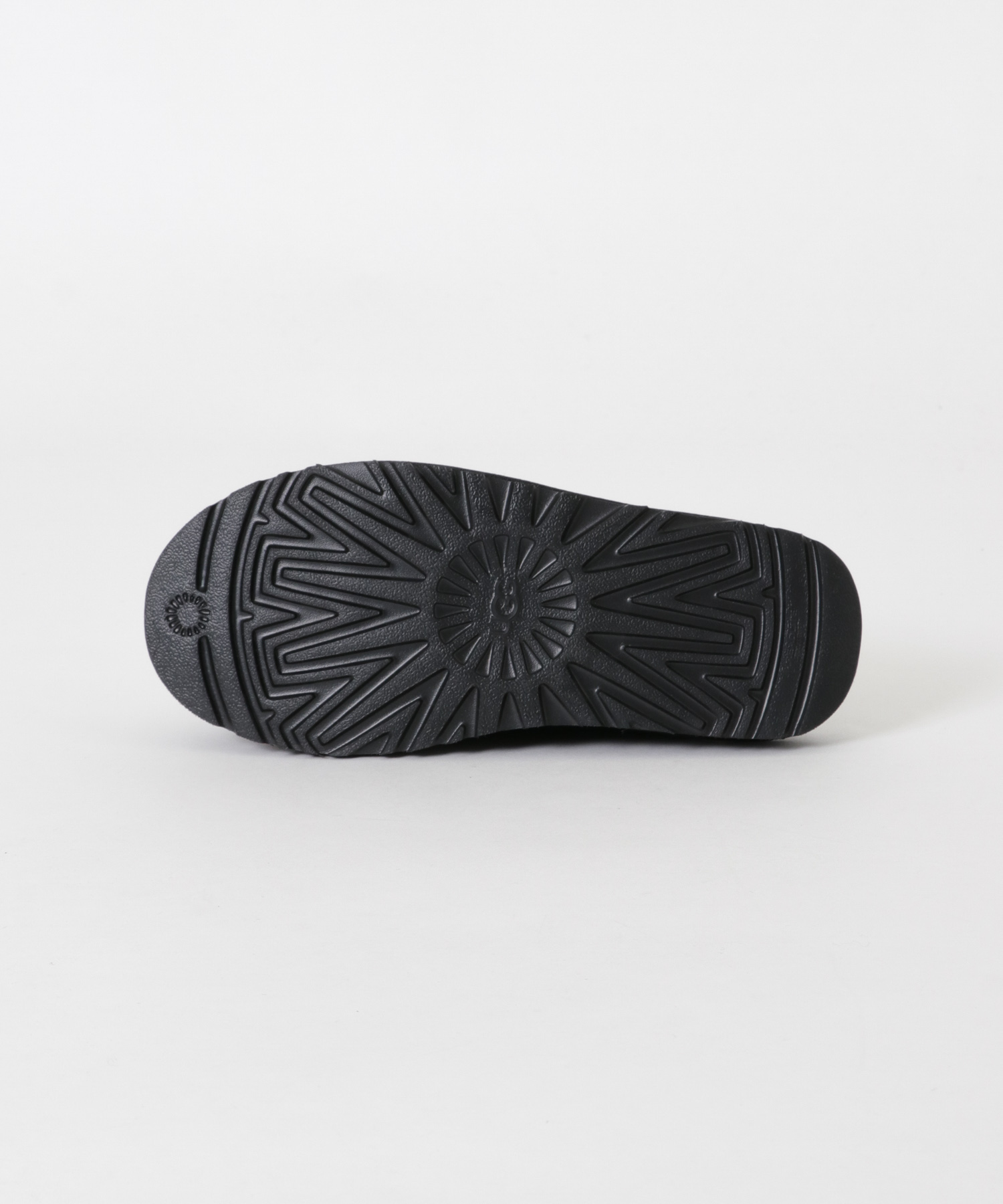 UGG　M CLASSIC SLIP-ON BLACK 8