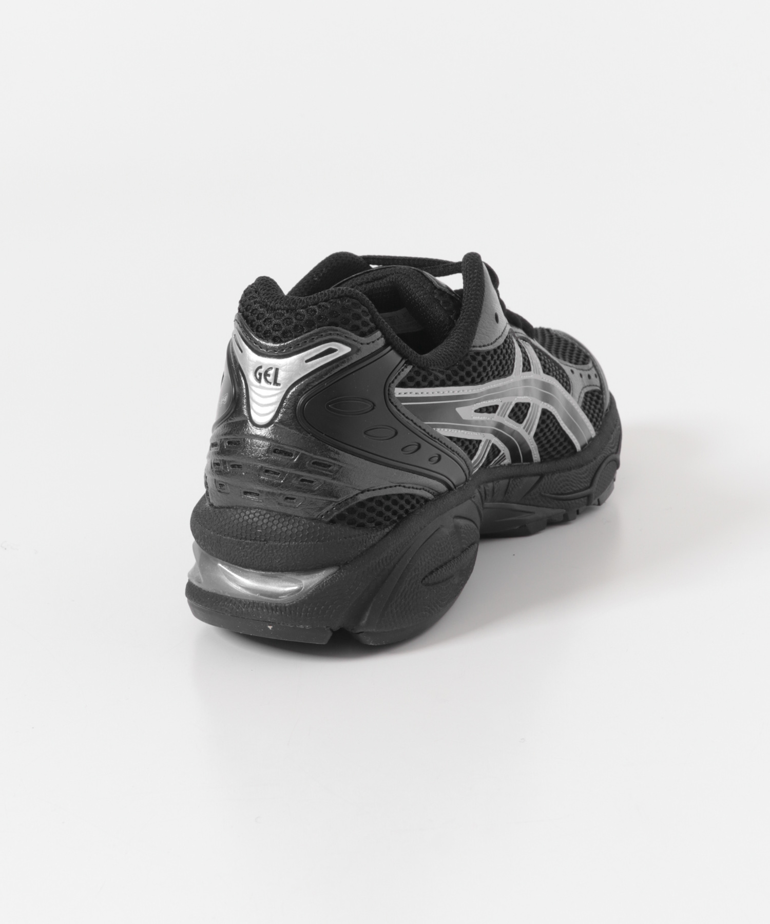 006 BLACK