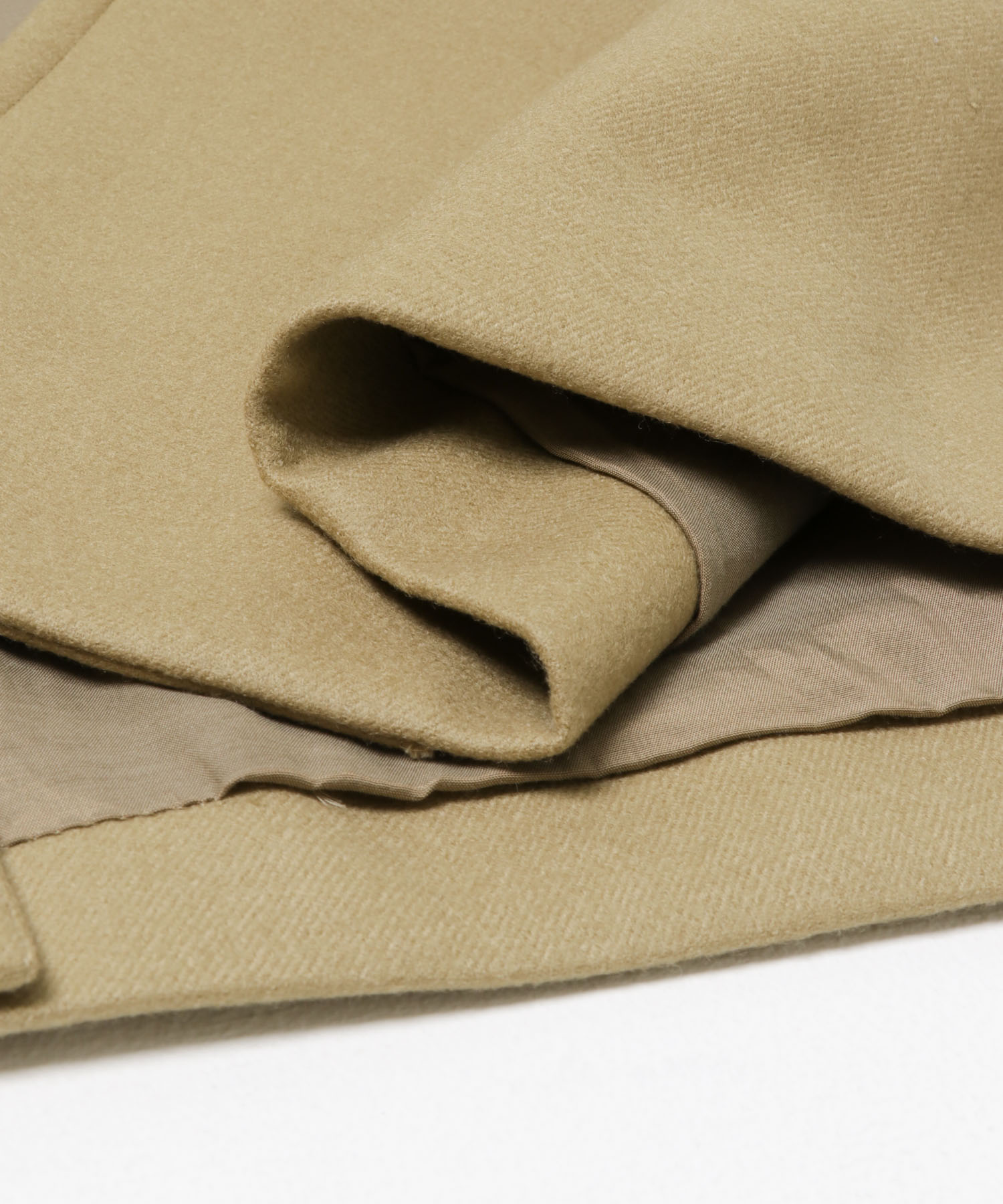 040 BEIGE