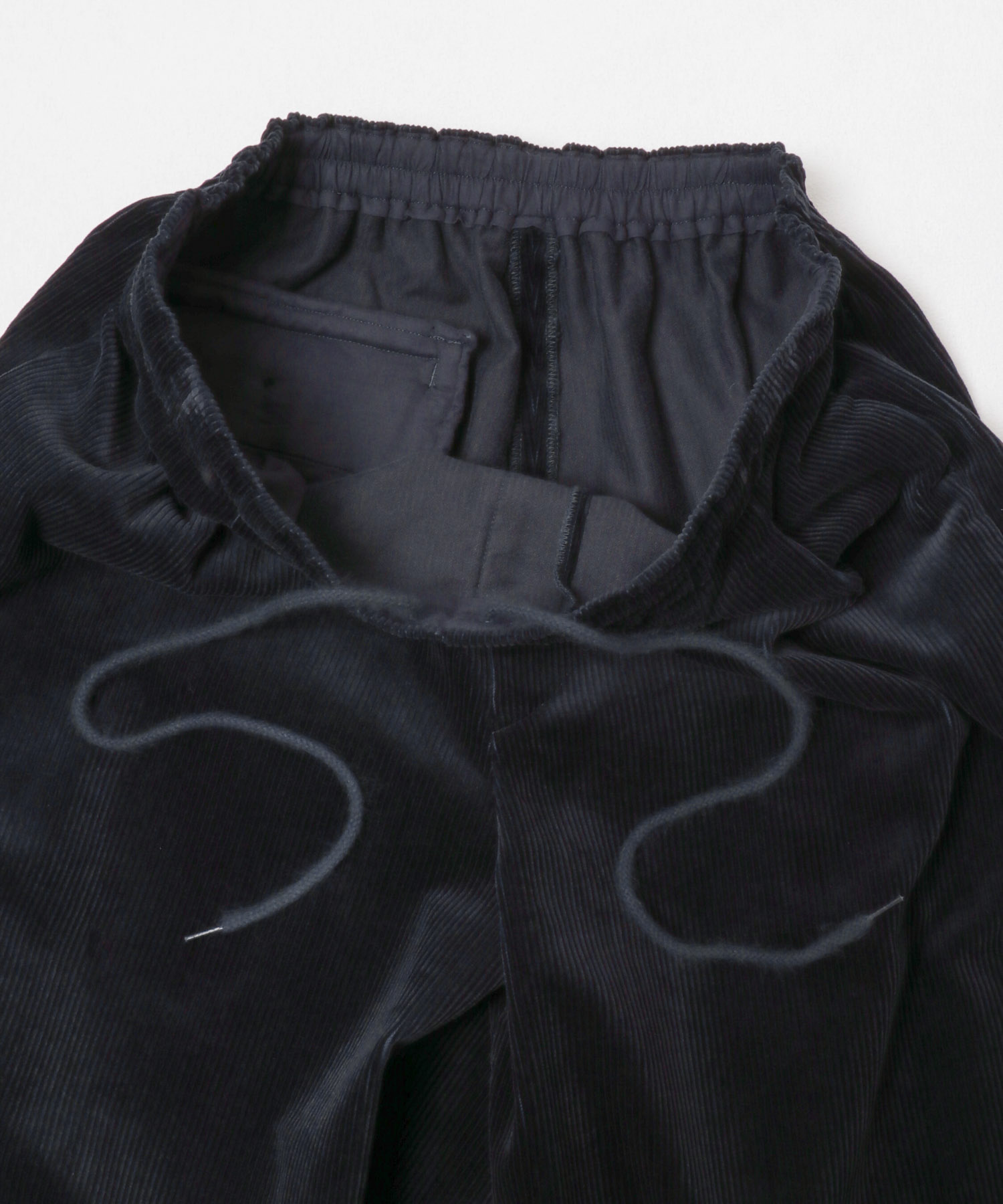 YLEVE　O.COTTON WALE CORDUROY TR 120 NAVY 4