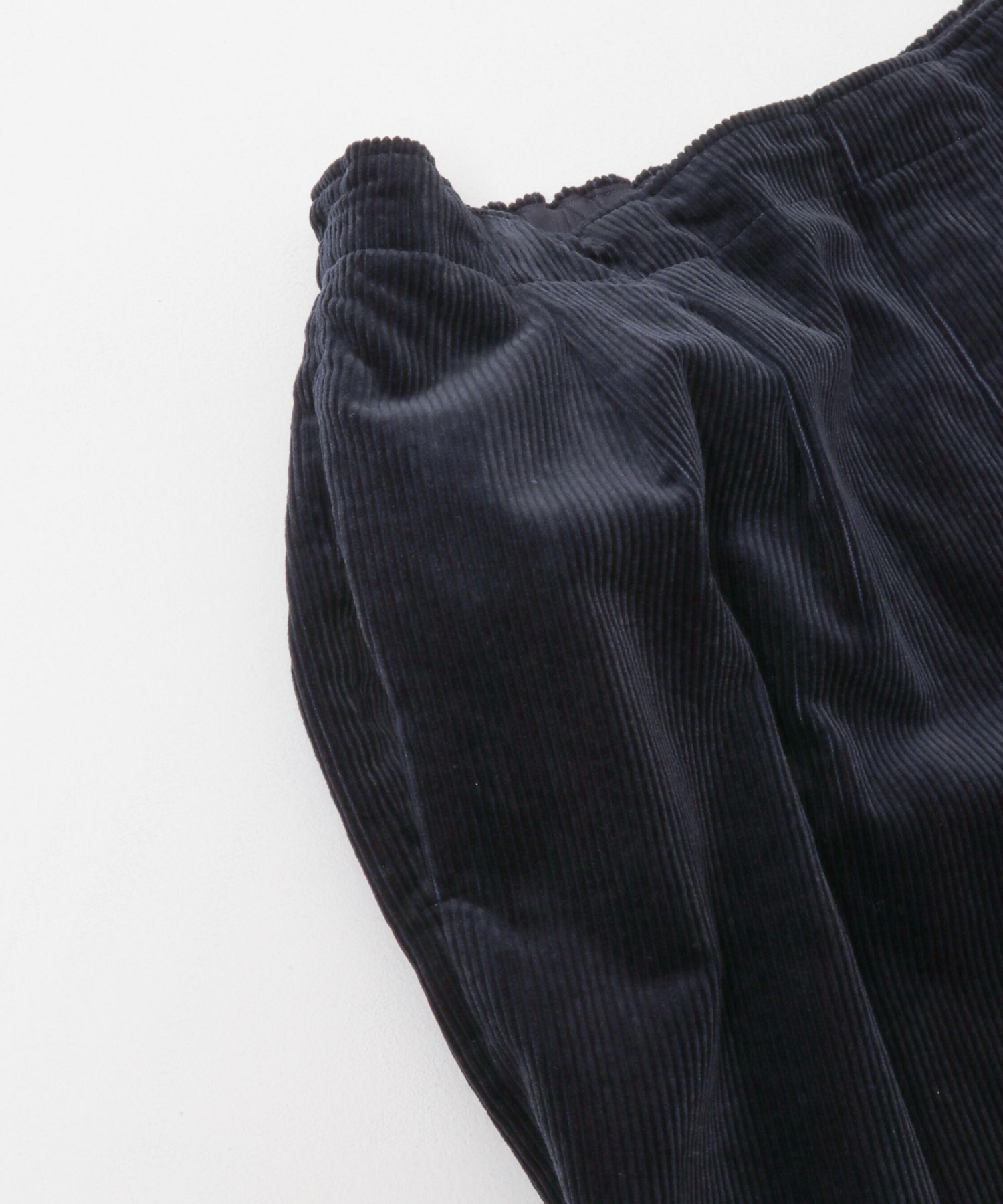 YLEVE　O.COTTON WALE CORDUROY TR 120 NAVY 4