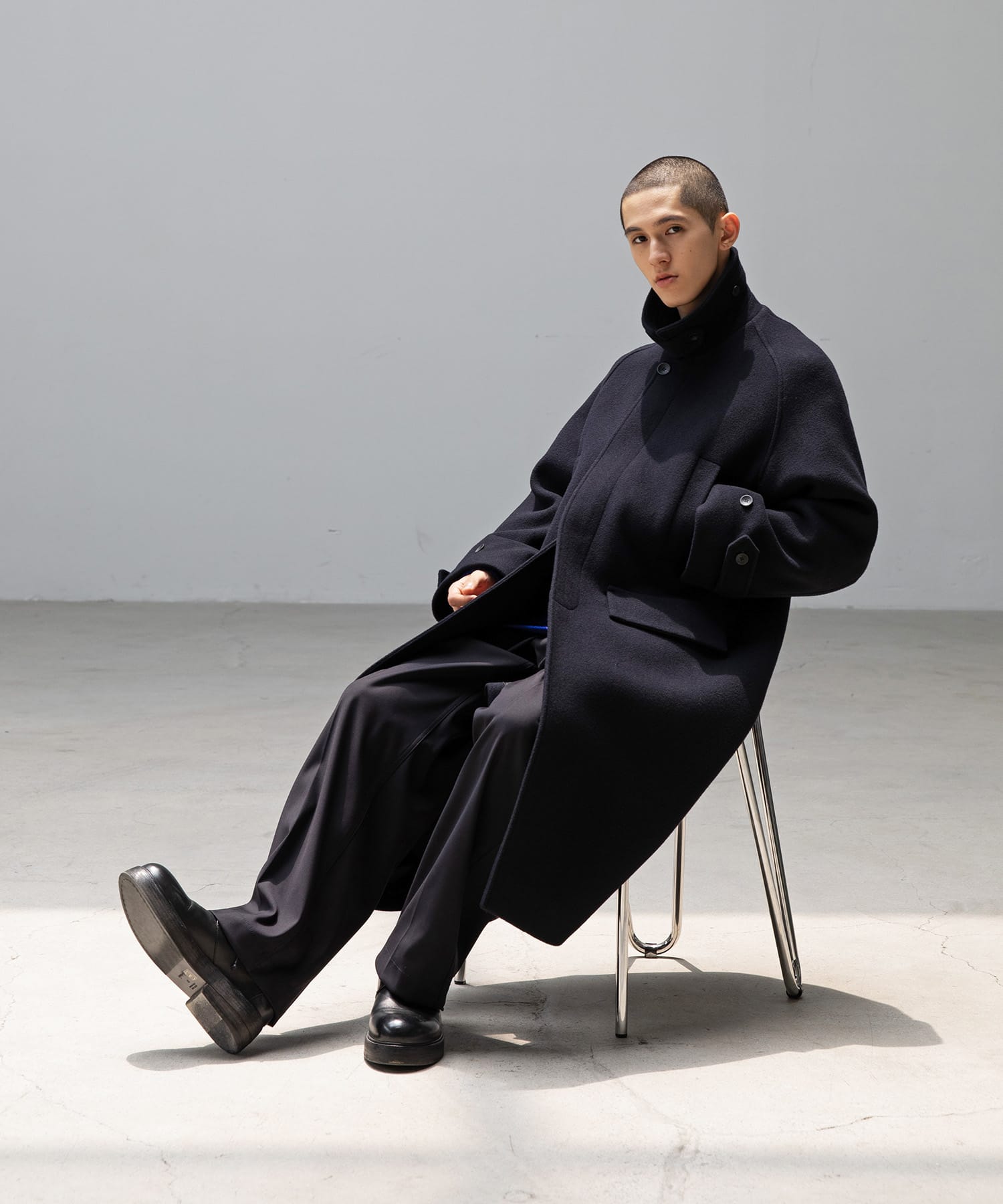 ANOTHER OFFICE　Voyager Bold Balmacaan Coat Navy 1