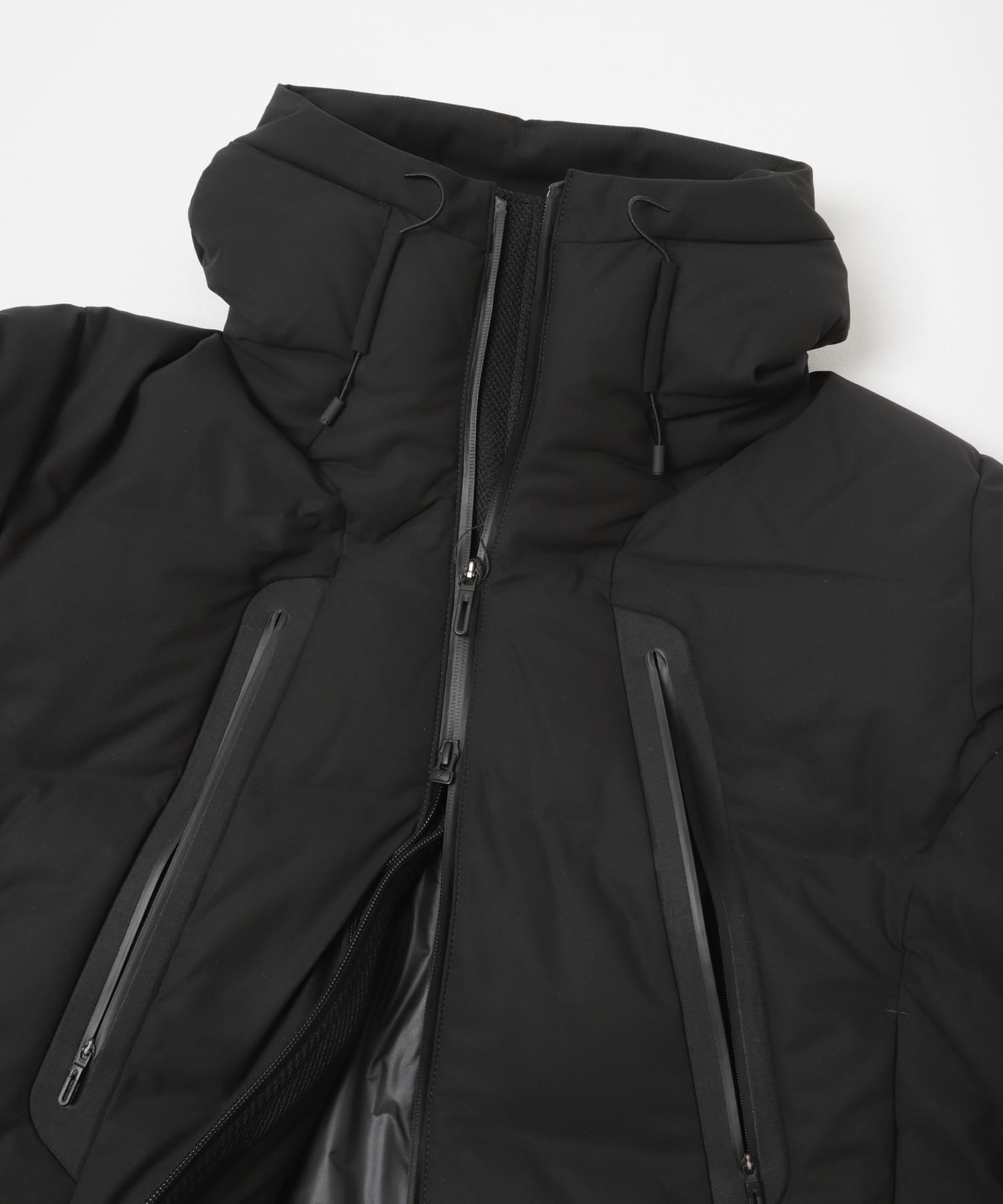 Descente　OVERSIZED MOUNTAINEER BK00 M