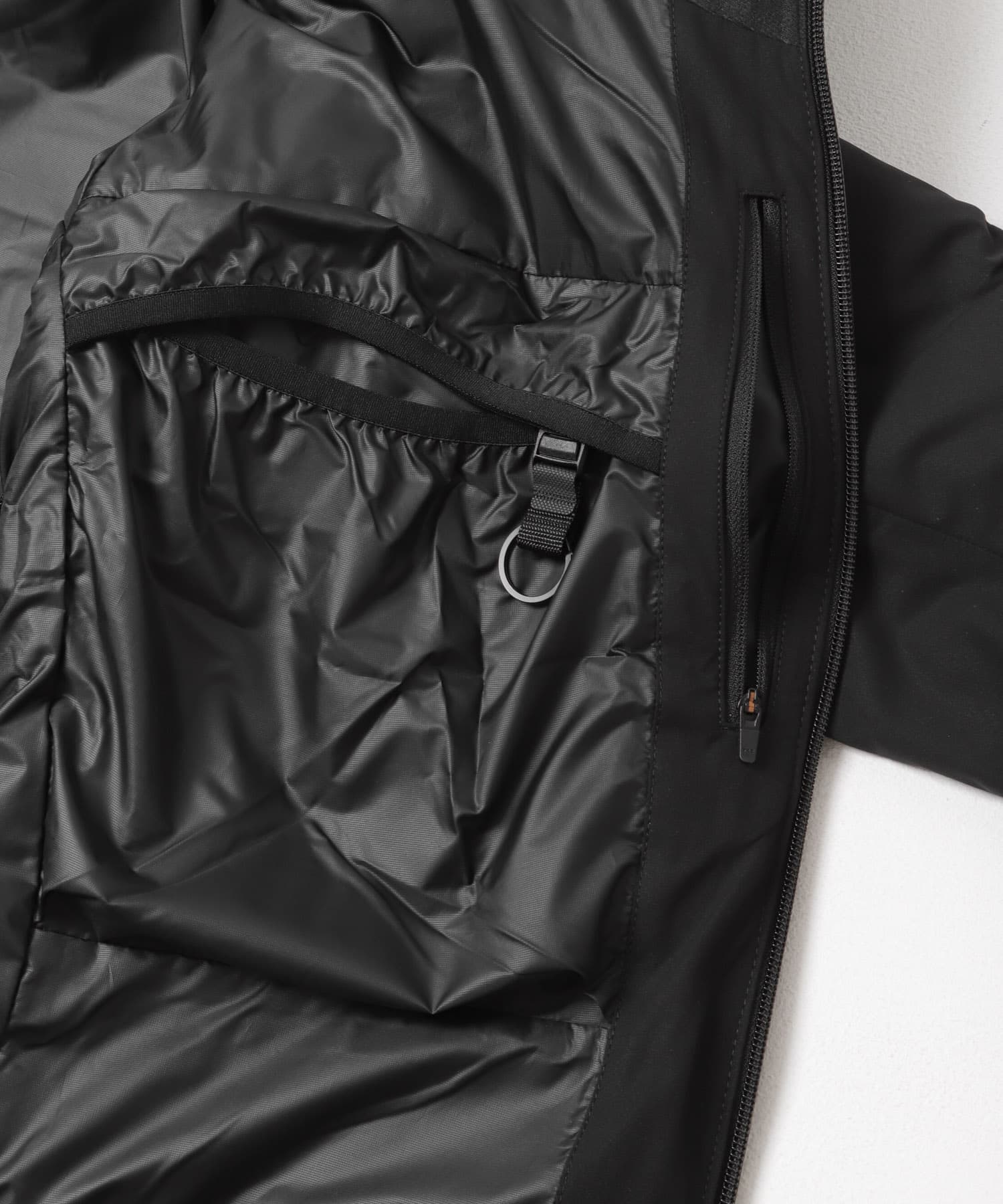 Descente　OVERSIZED MOUNTAINEER BK00 M