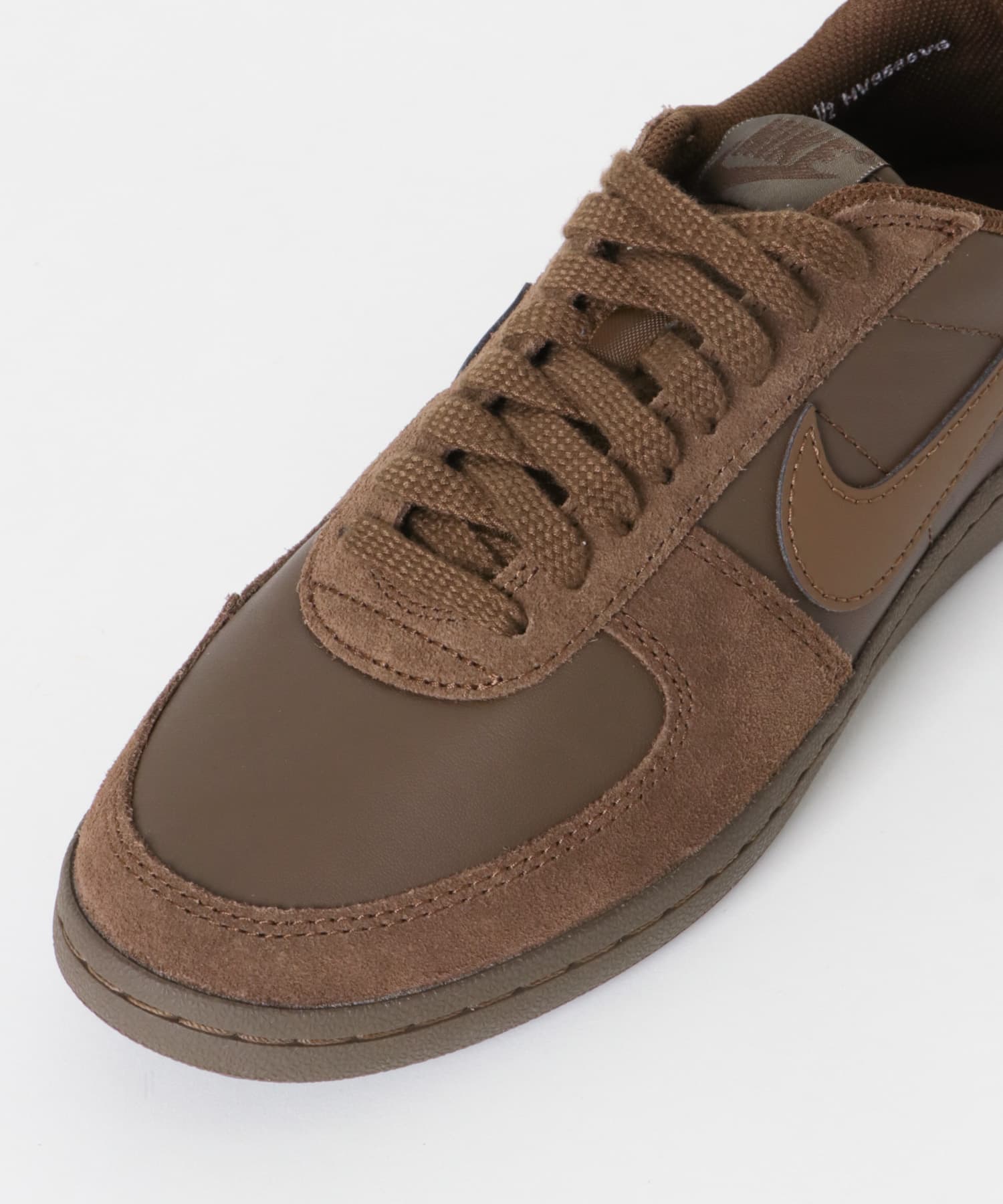 NIKE　フィールド ジェネラル CACAO 26