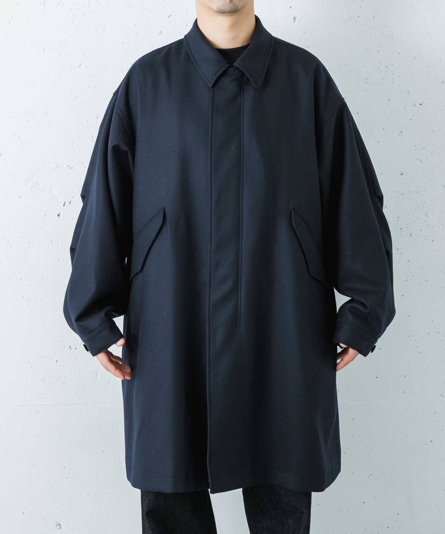 DEEP NAVY