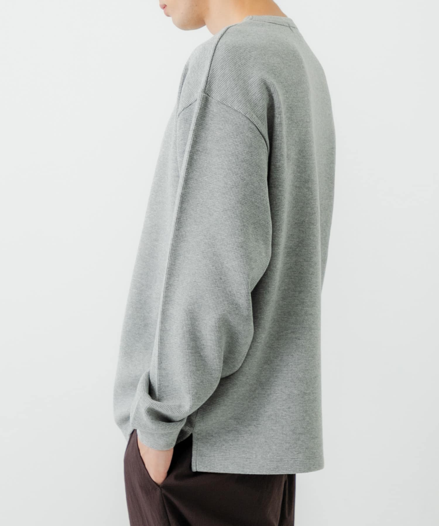 GRAY H