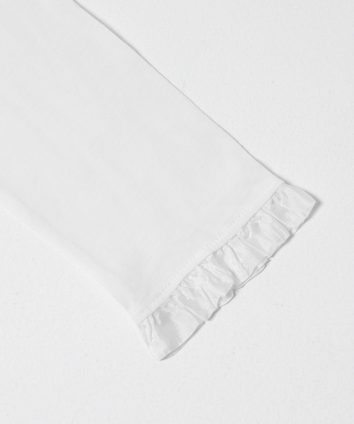 OFF WHITE