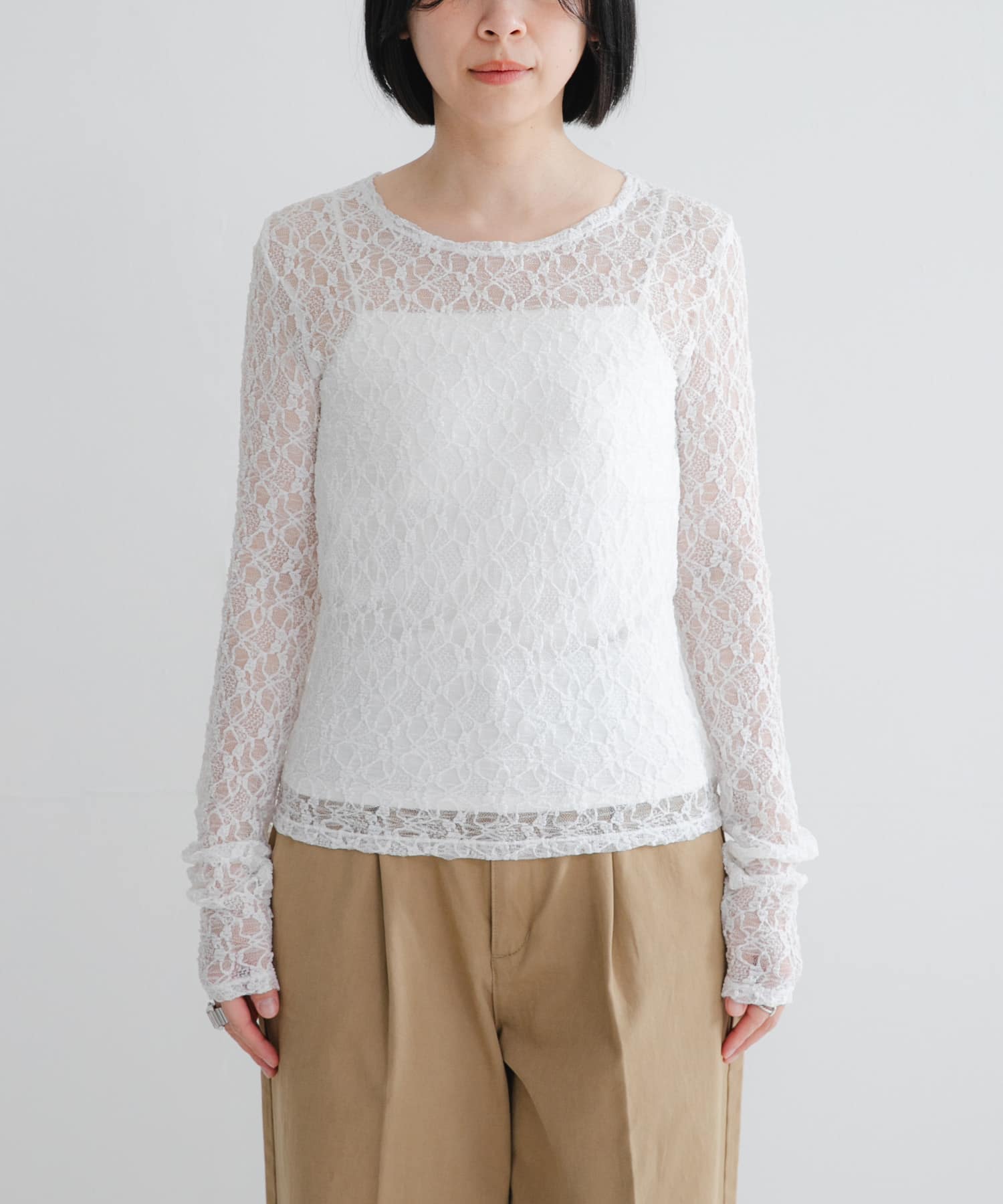 OFF WHITE