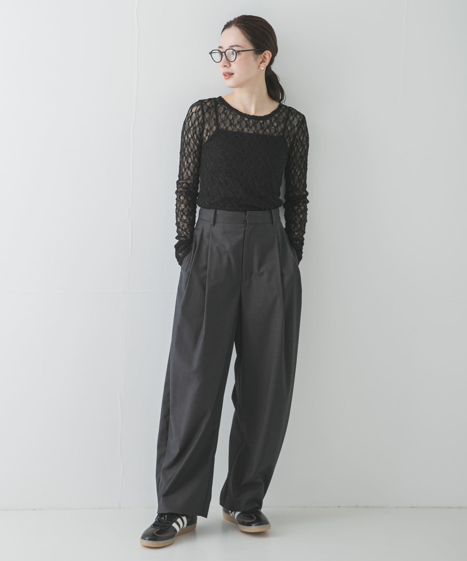 ストレッチレーストップス(Free OFF WHITE): トップス｜URBAN RESEARCH