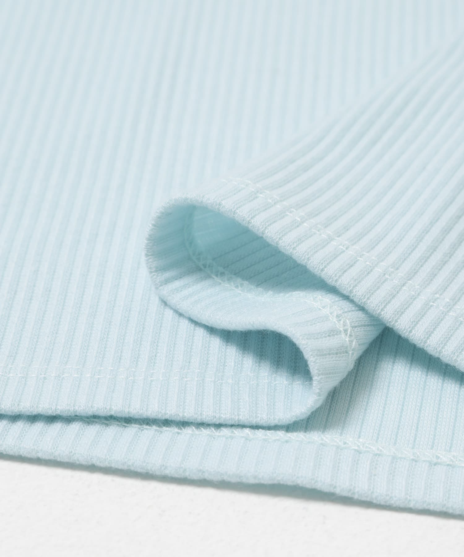 カットアウトリボントップス SAX Free