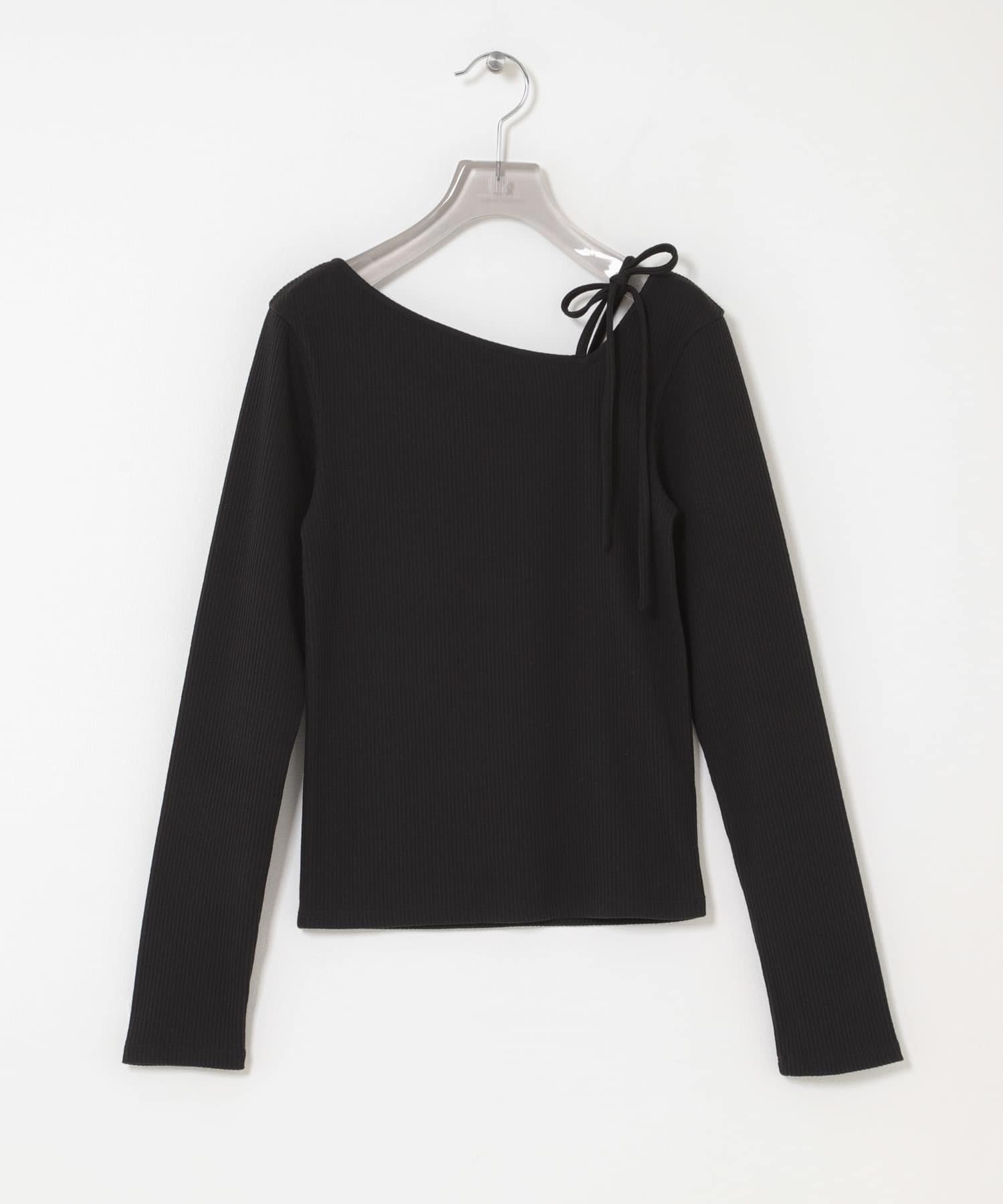 カットアウトリボントップス BLACK Free