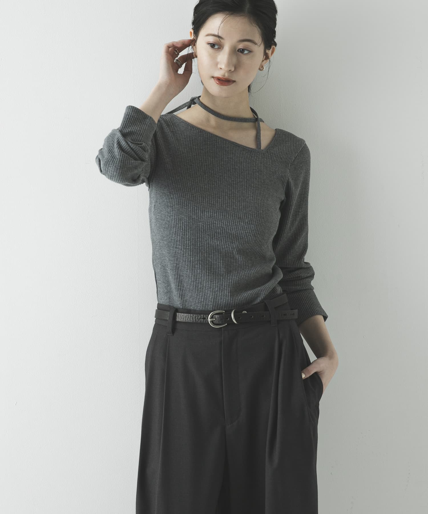 GRAY
