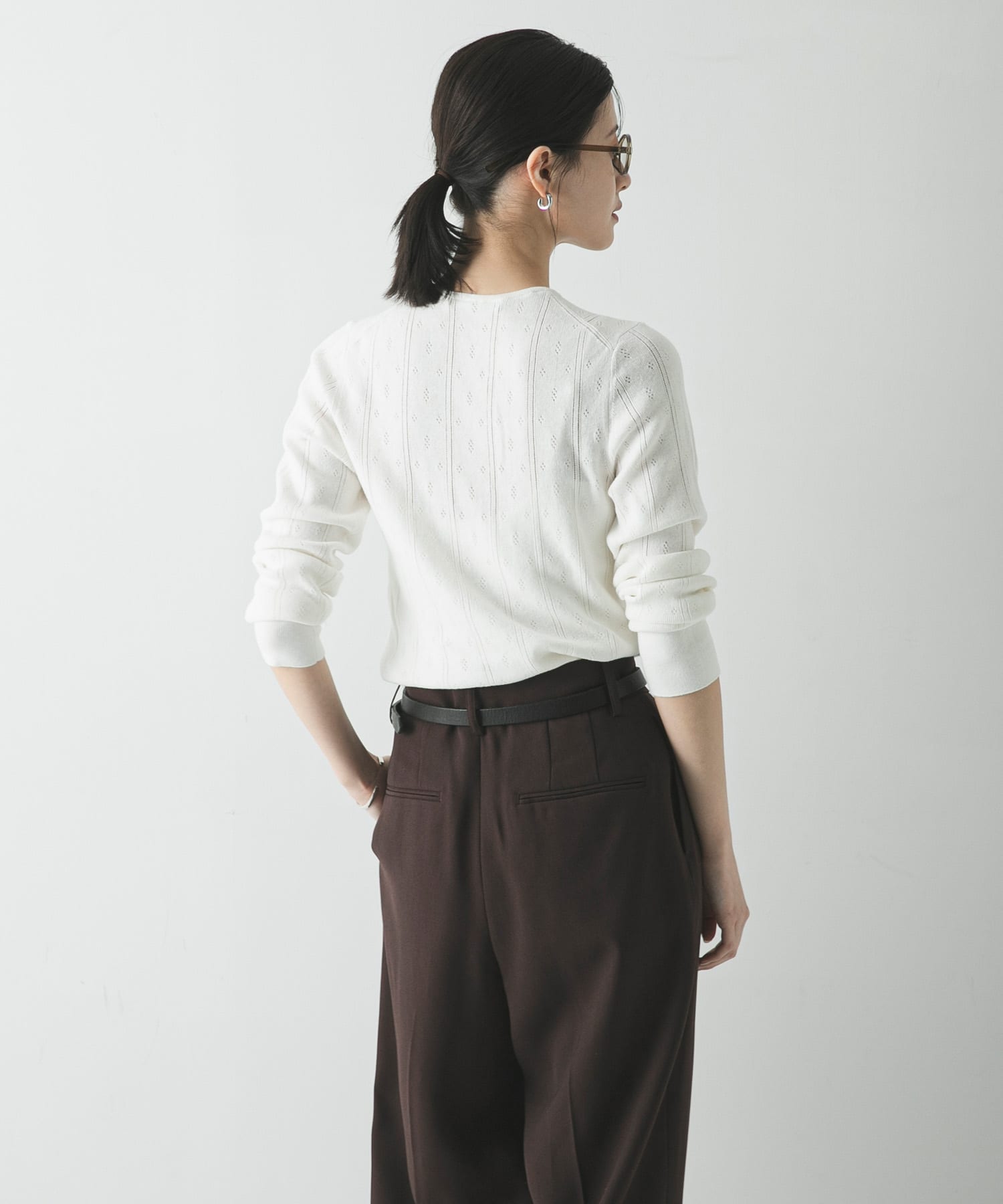 OFF WHITE