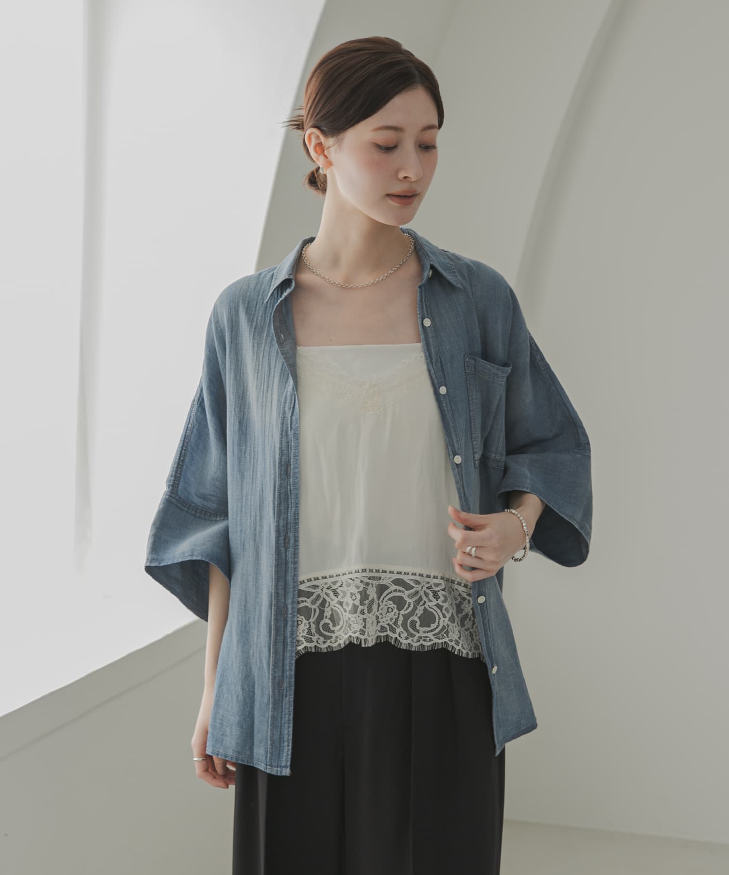 OFF WHITE