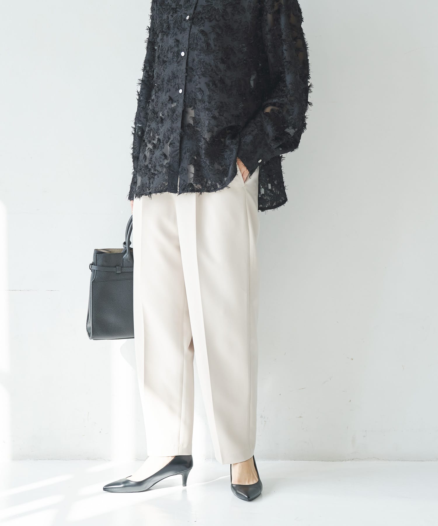 3サイズ展開』タックテーパードパンツ(36 NAVY): ボトム｜URBAN