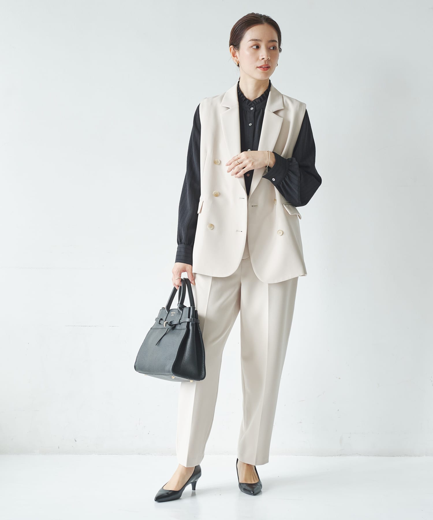 身長：162cm サイズ：38