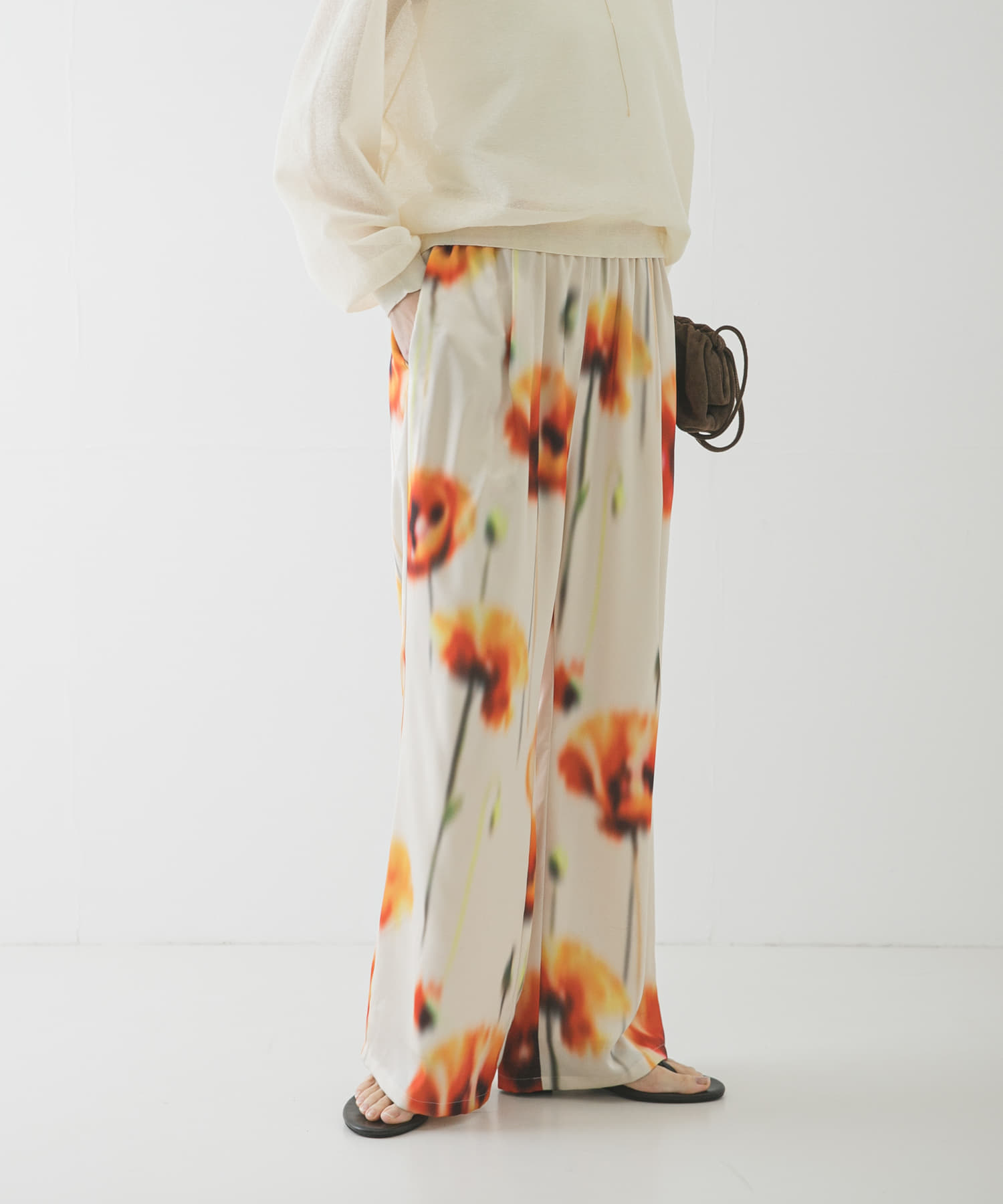 ポピーフラワーギャザーパンツ