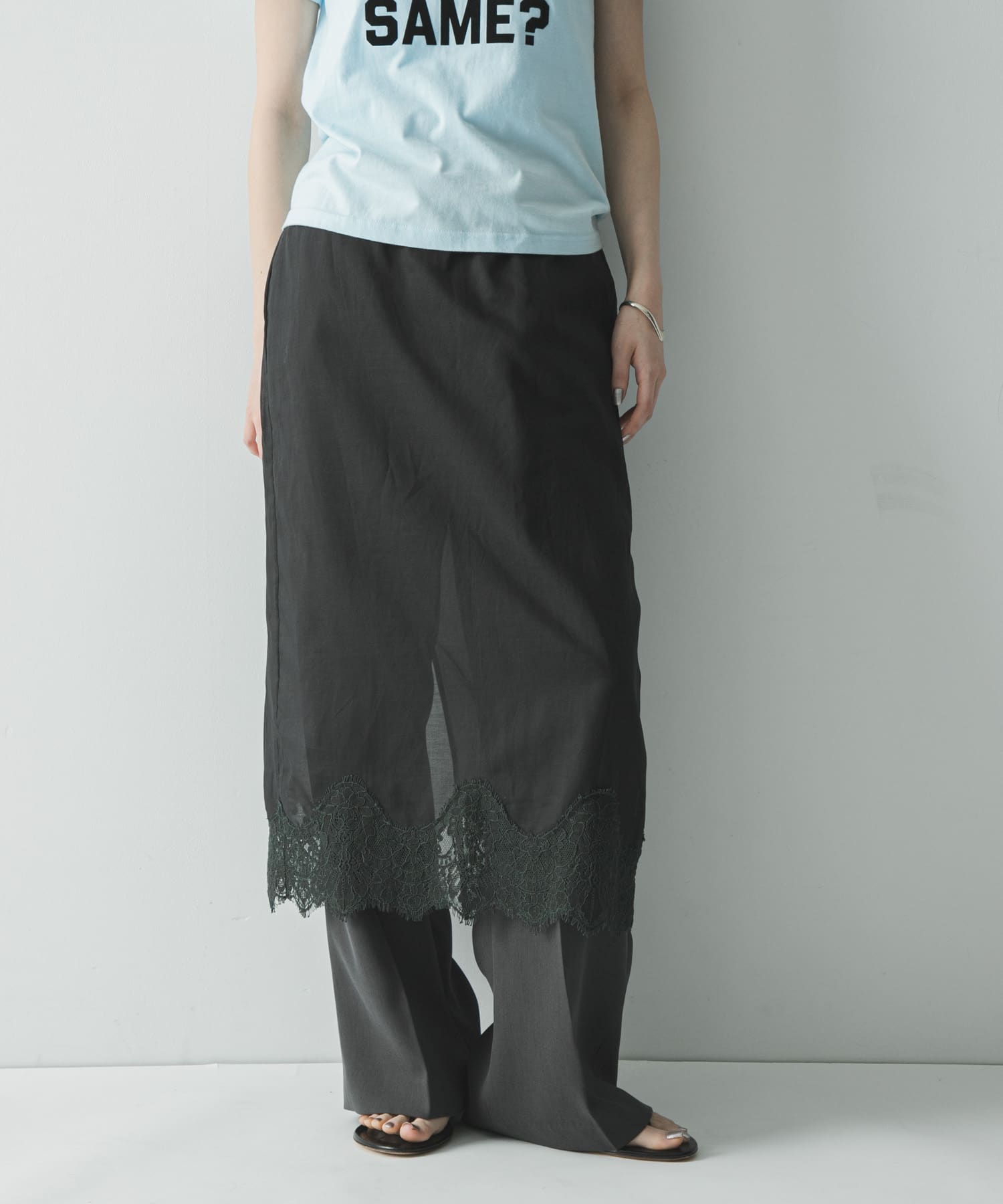 レースシアースカート