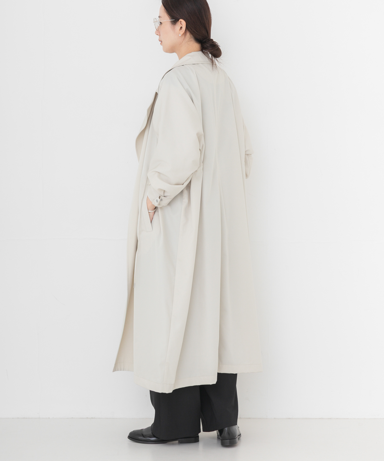 L.BEIGE