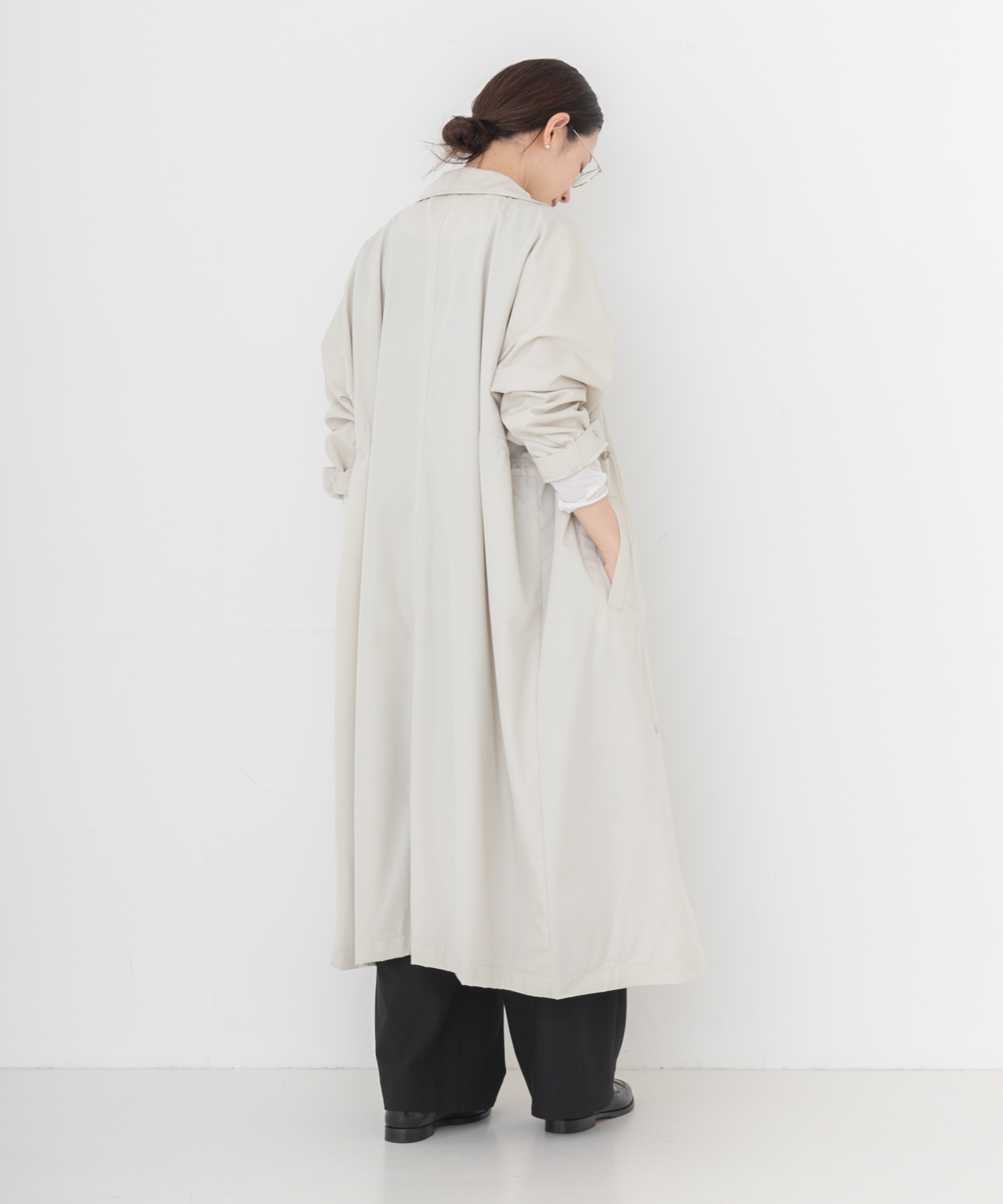 L.BEIGE