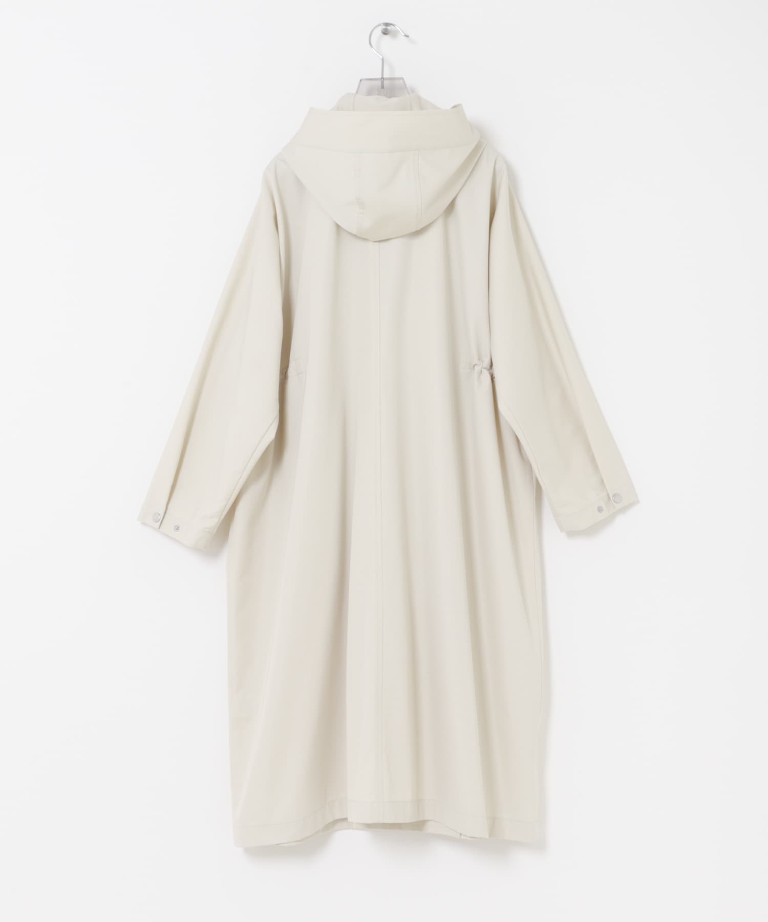 L.BEIGE
