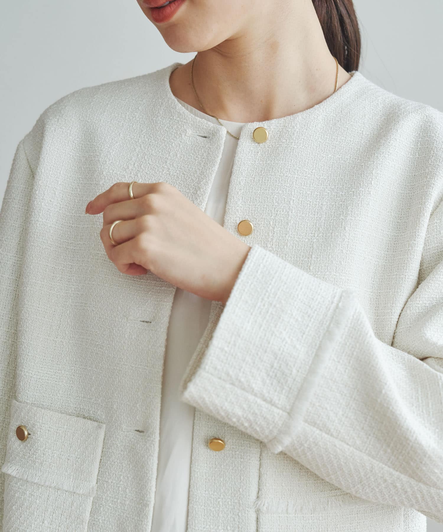 OFF WHITE