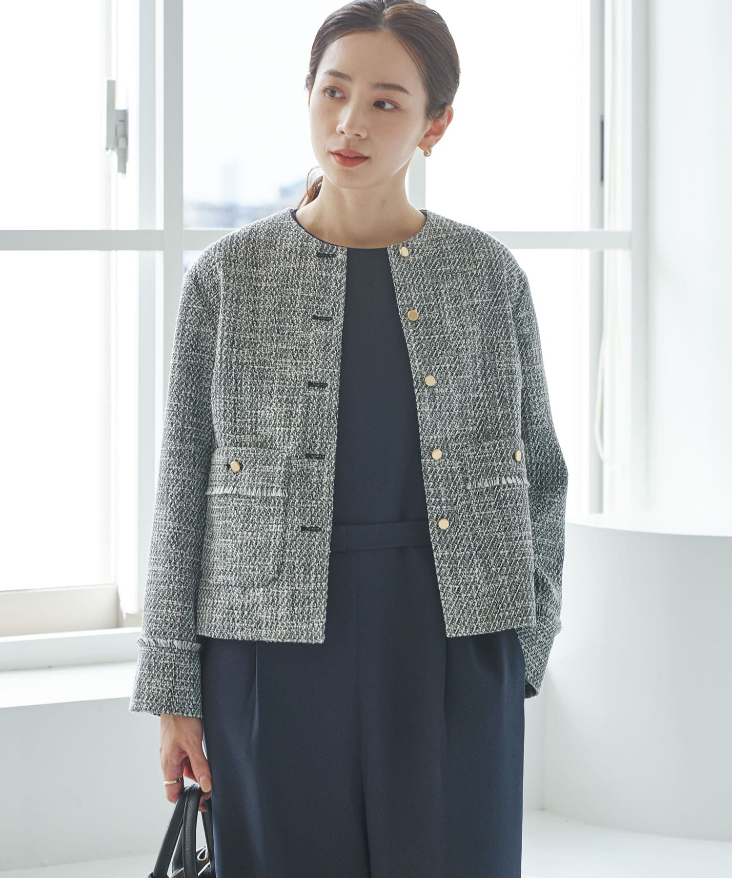 ノーカラーツイードジャケット